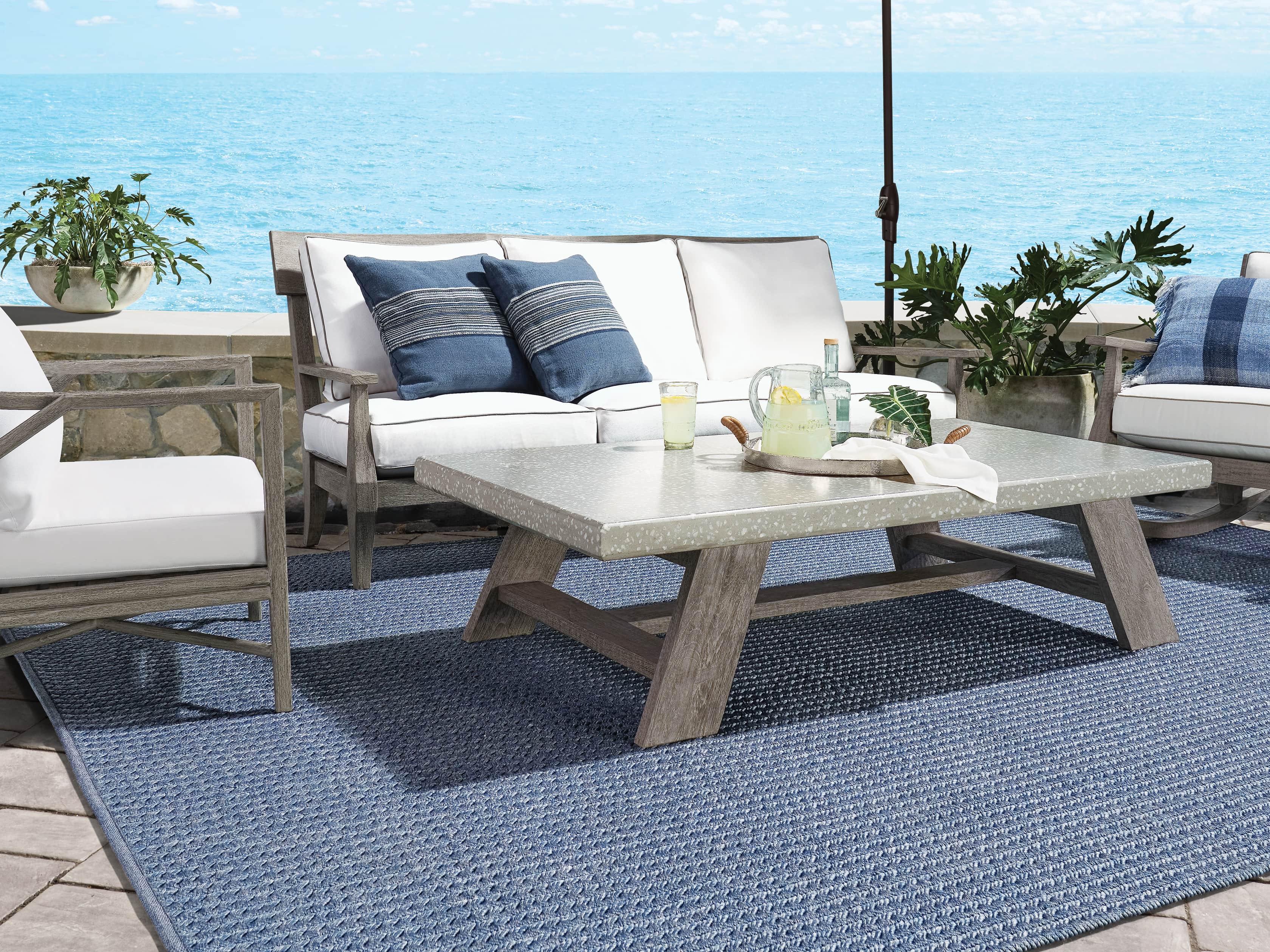 4' x 6' Manor Navy Outdoor Rug, slide 3 of 3