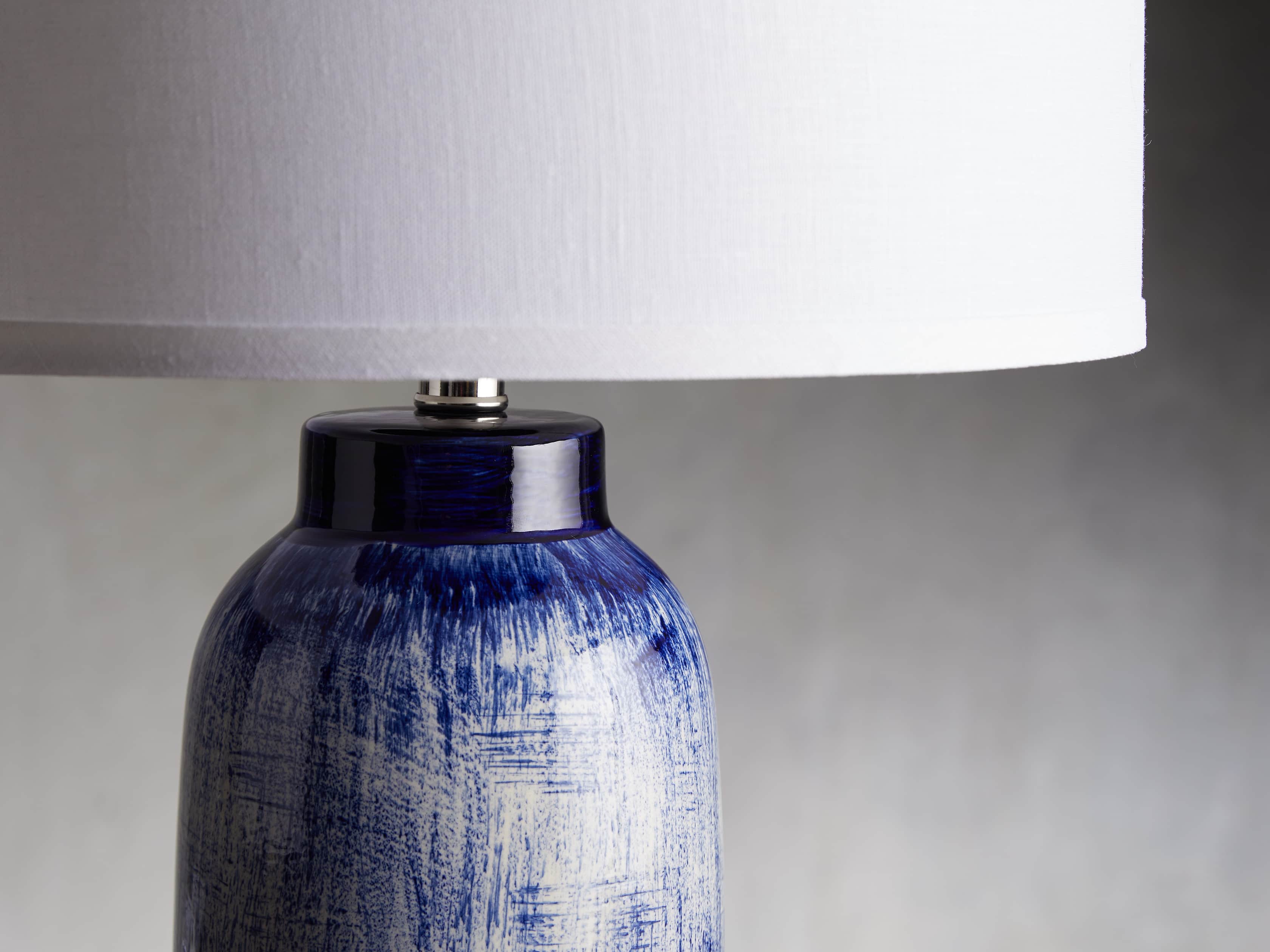 Luzia Table Lamp, slide 2 of 3