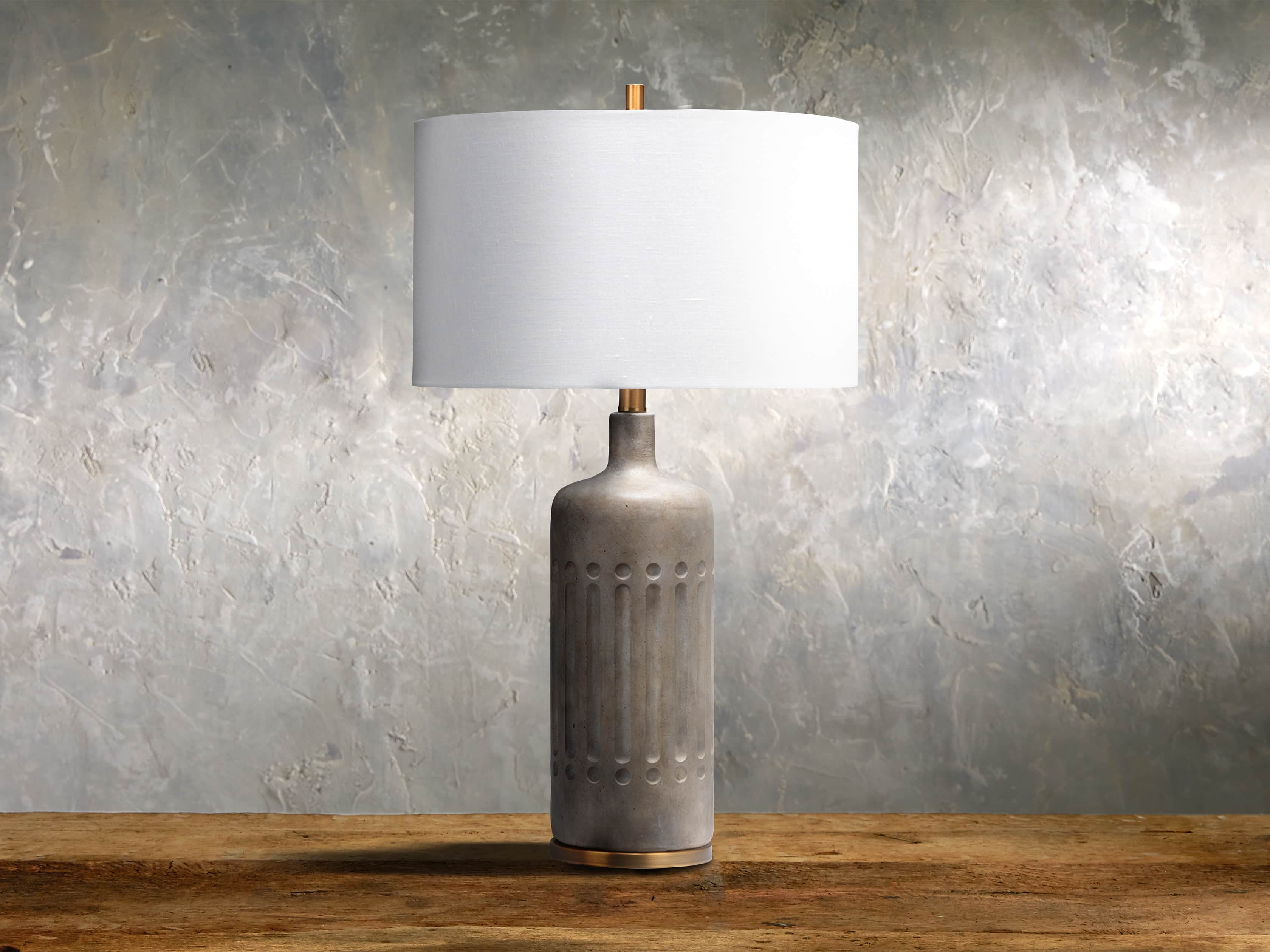 leolyn table lamp