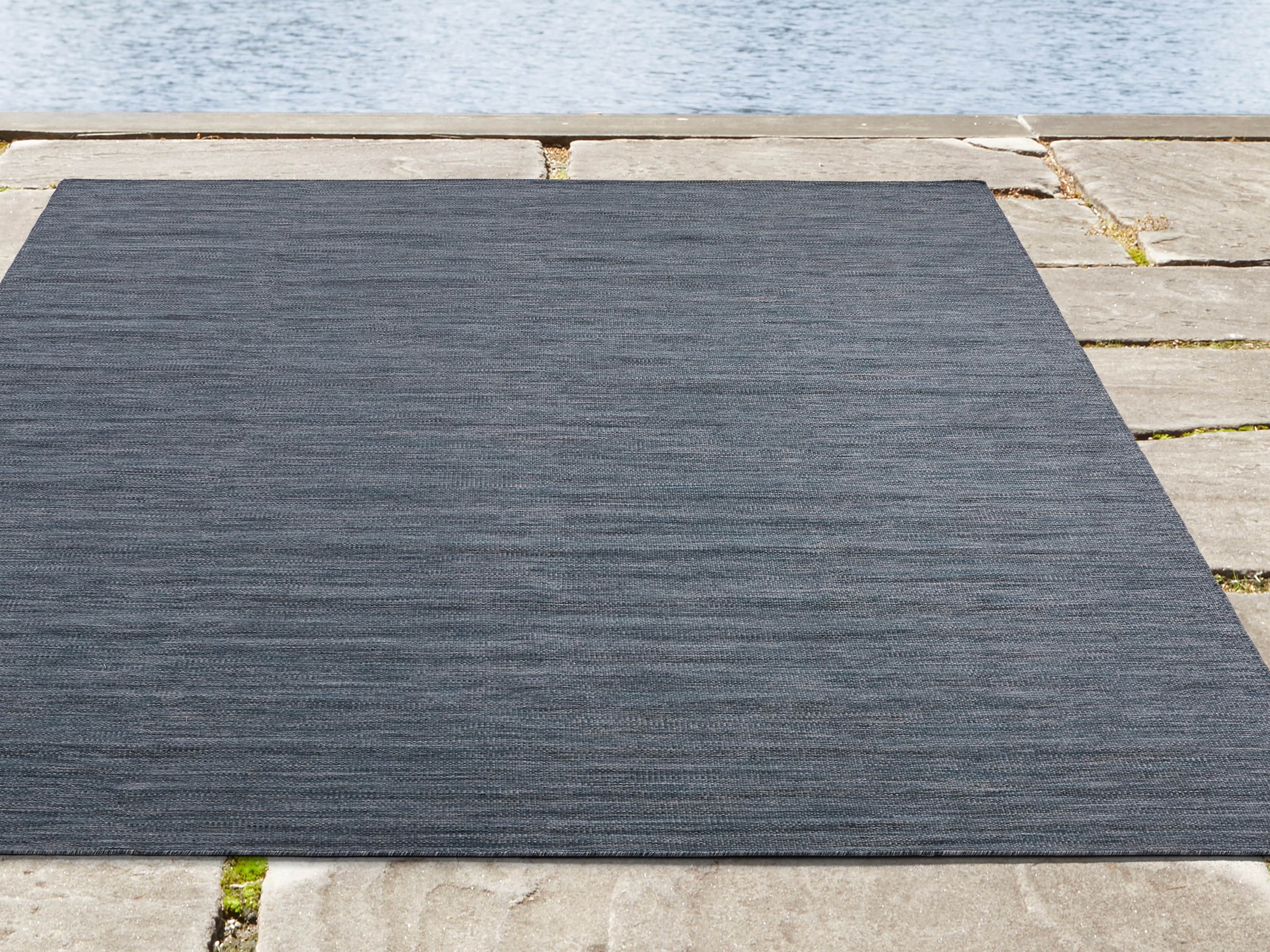 Collins 5' x 7'6" Outdoor Rug in Navy