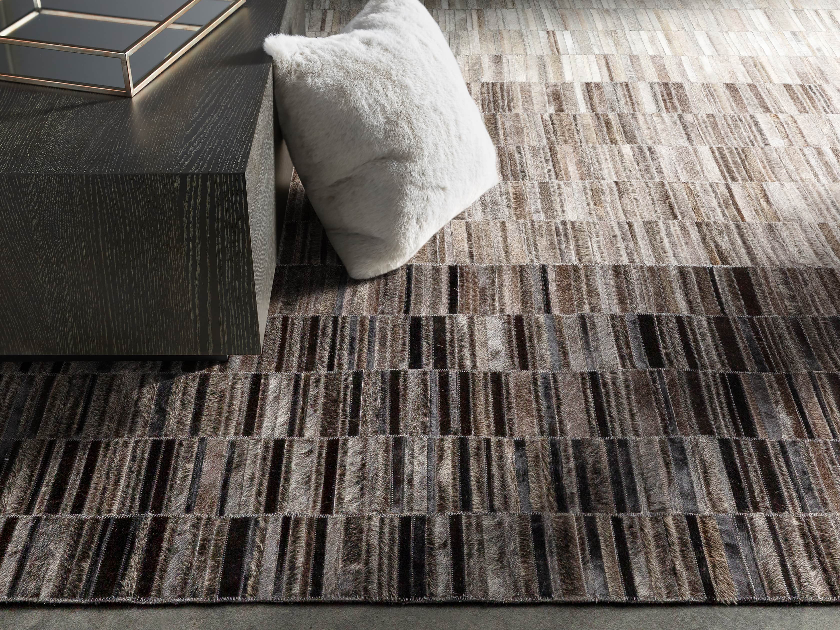 HAMLIN OMBRE 5' X 8' HAIR ON HIDE GEOMETRIC RUG, slide 1 of 3