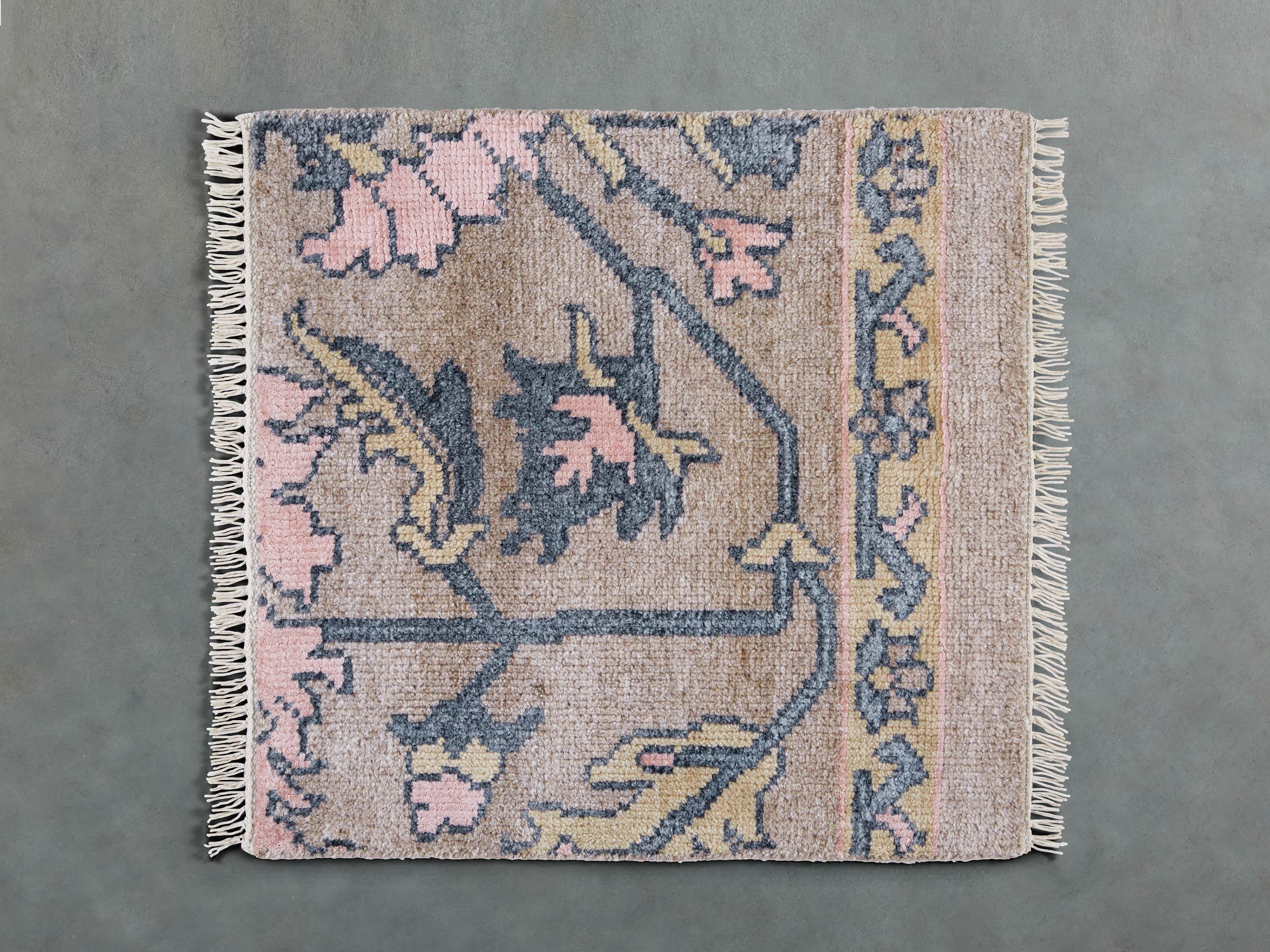 Kinsley rug swatch