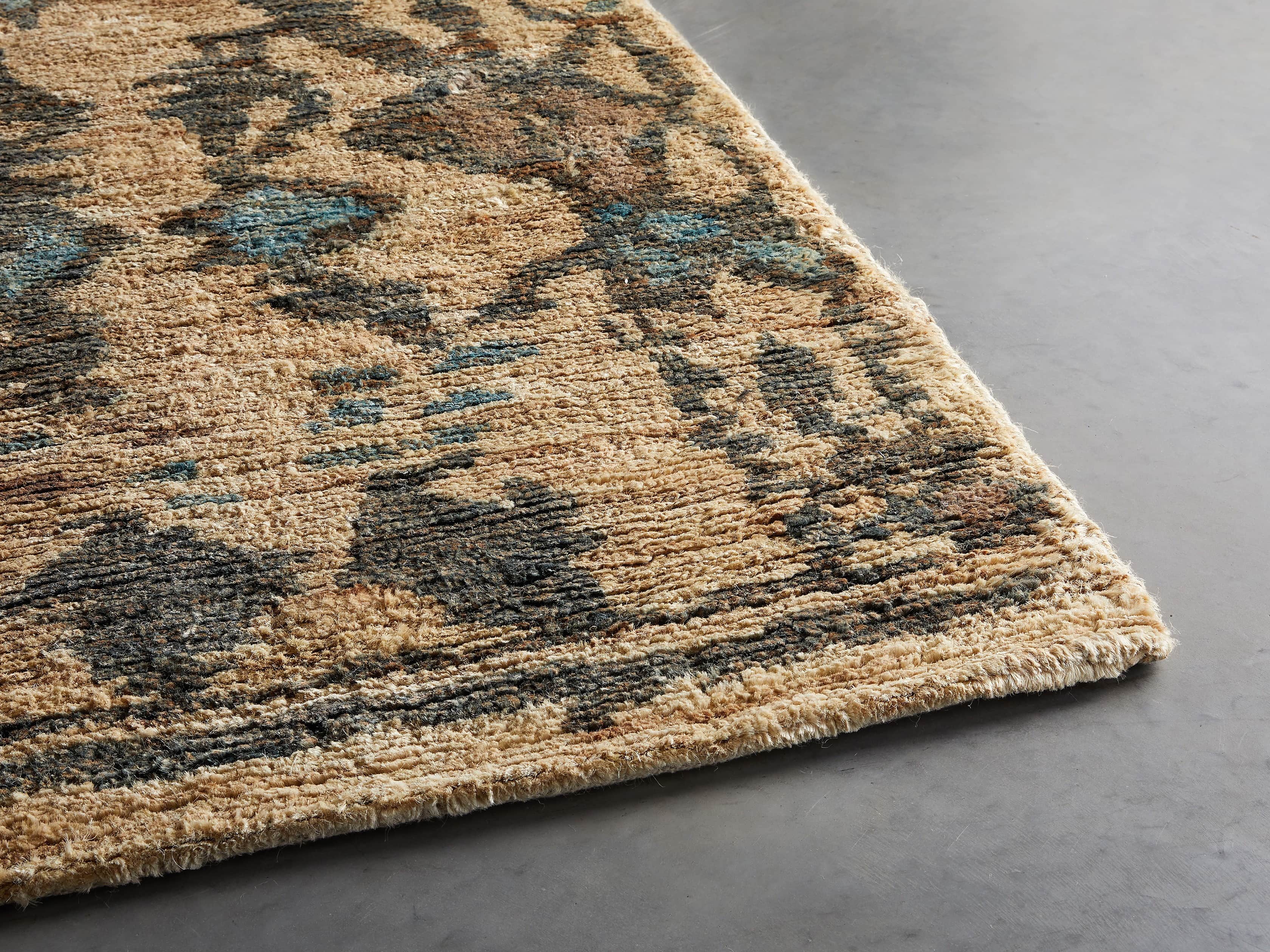 Naria HandKnotted Rug in Turquoise Arhaus