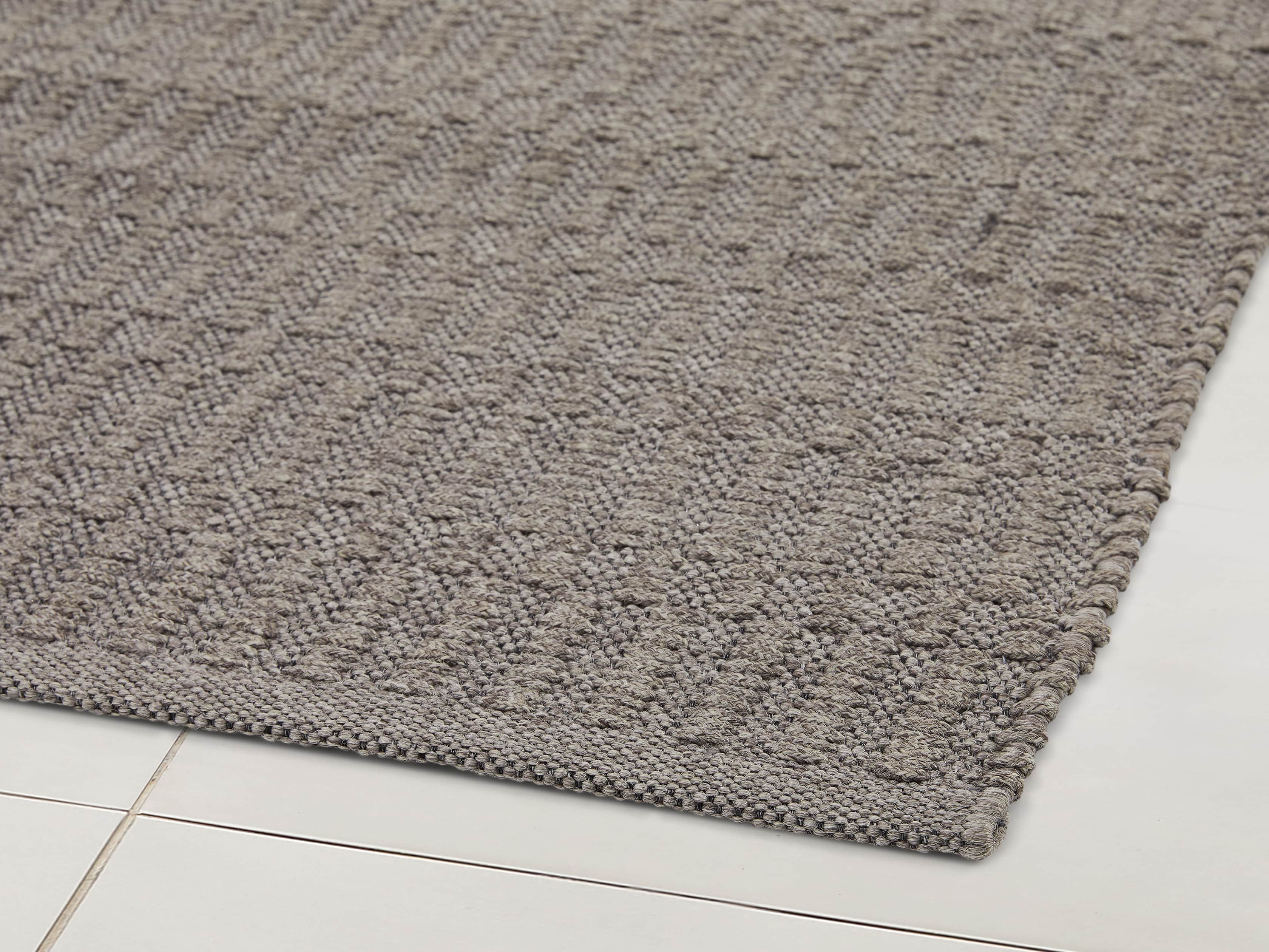 Summerland Outdoor 5' X 7'6" Rug, slide 2 of 3