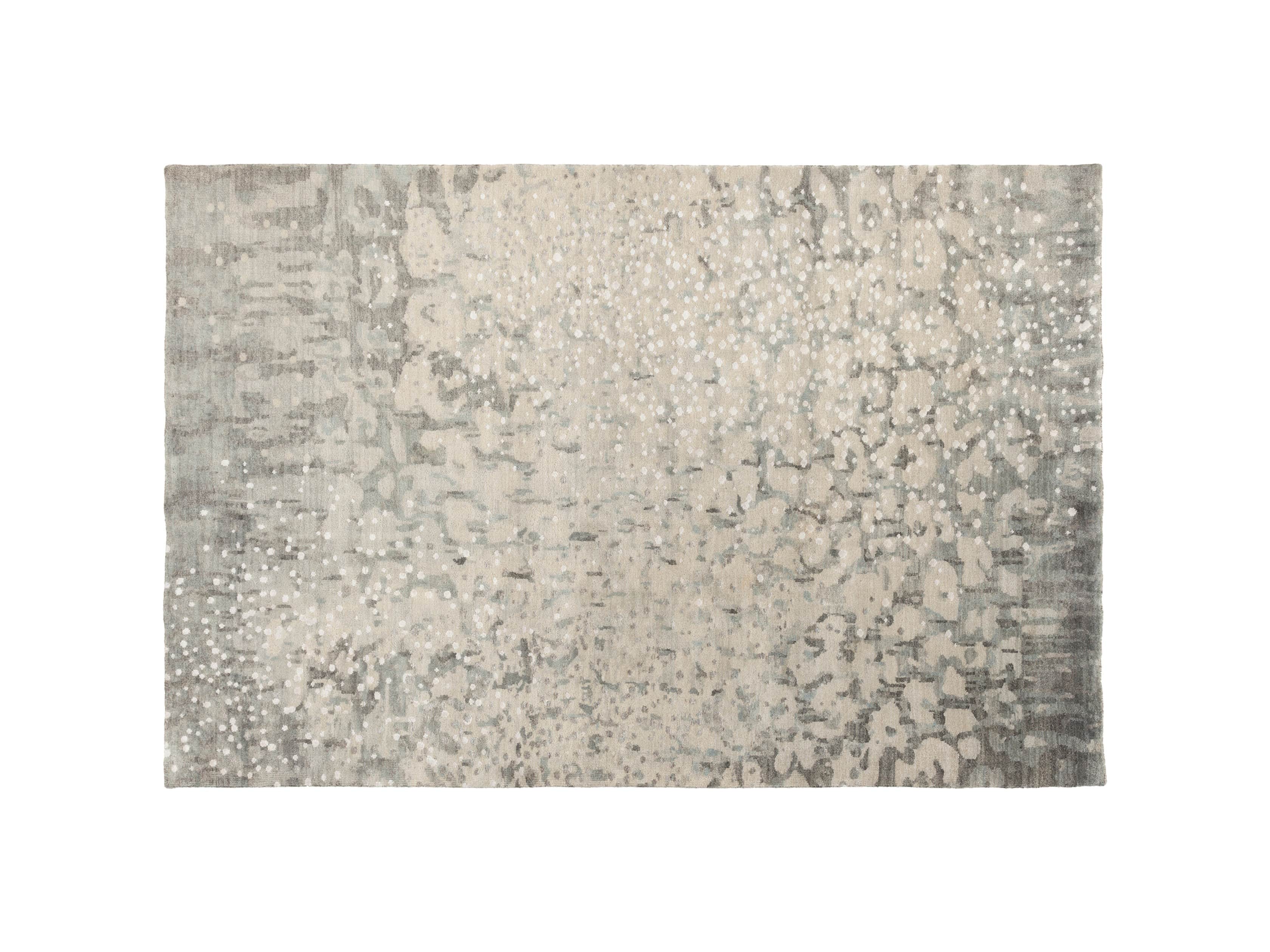 Yumi 5' X 8' Hand Knotted Rug in Grey