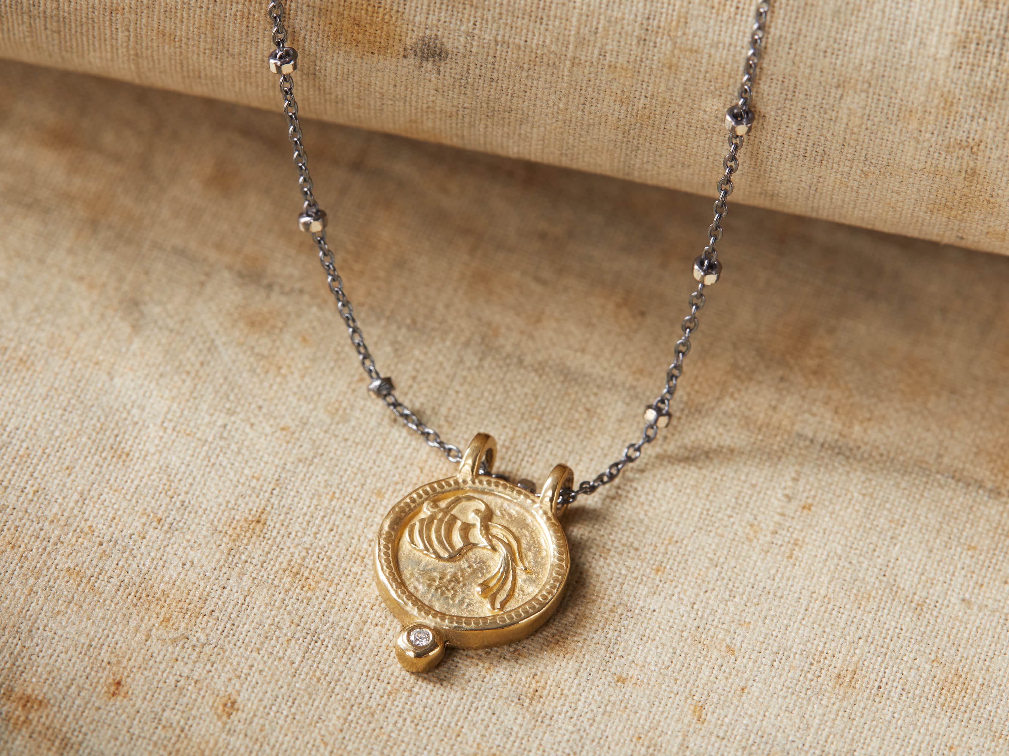 aquarius zodiac pendant necklace