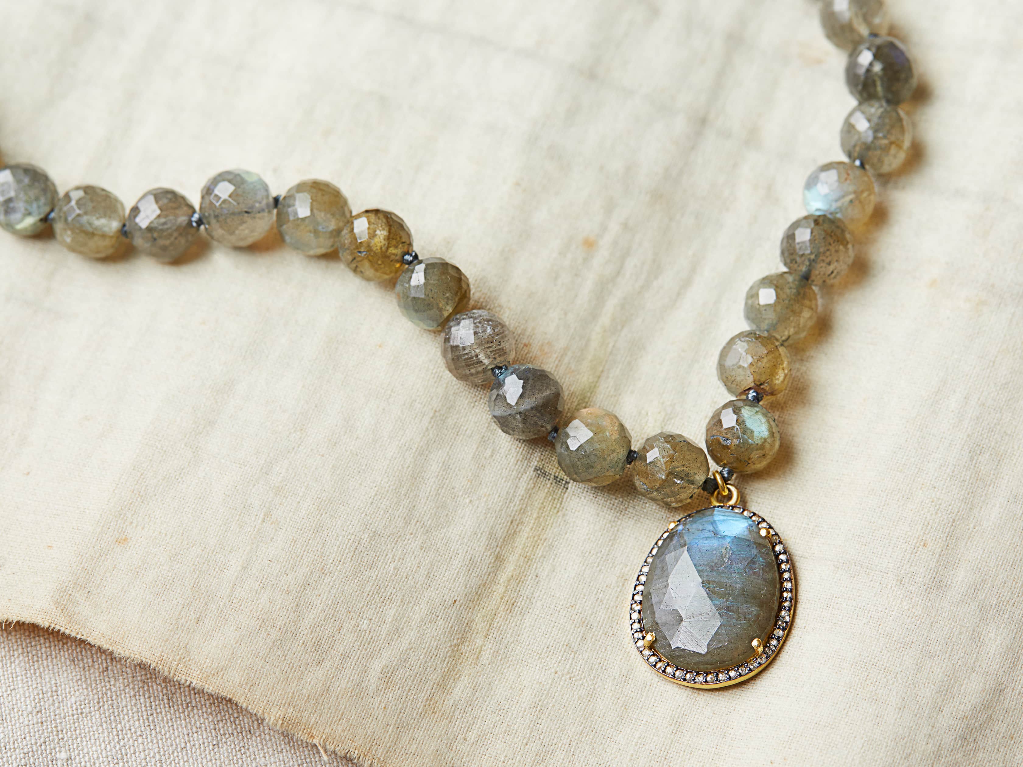 Mayla Pendant Necklace