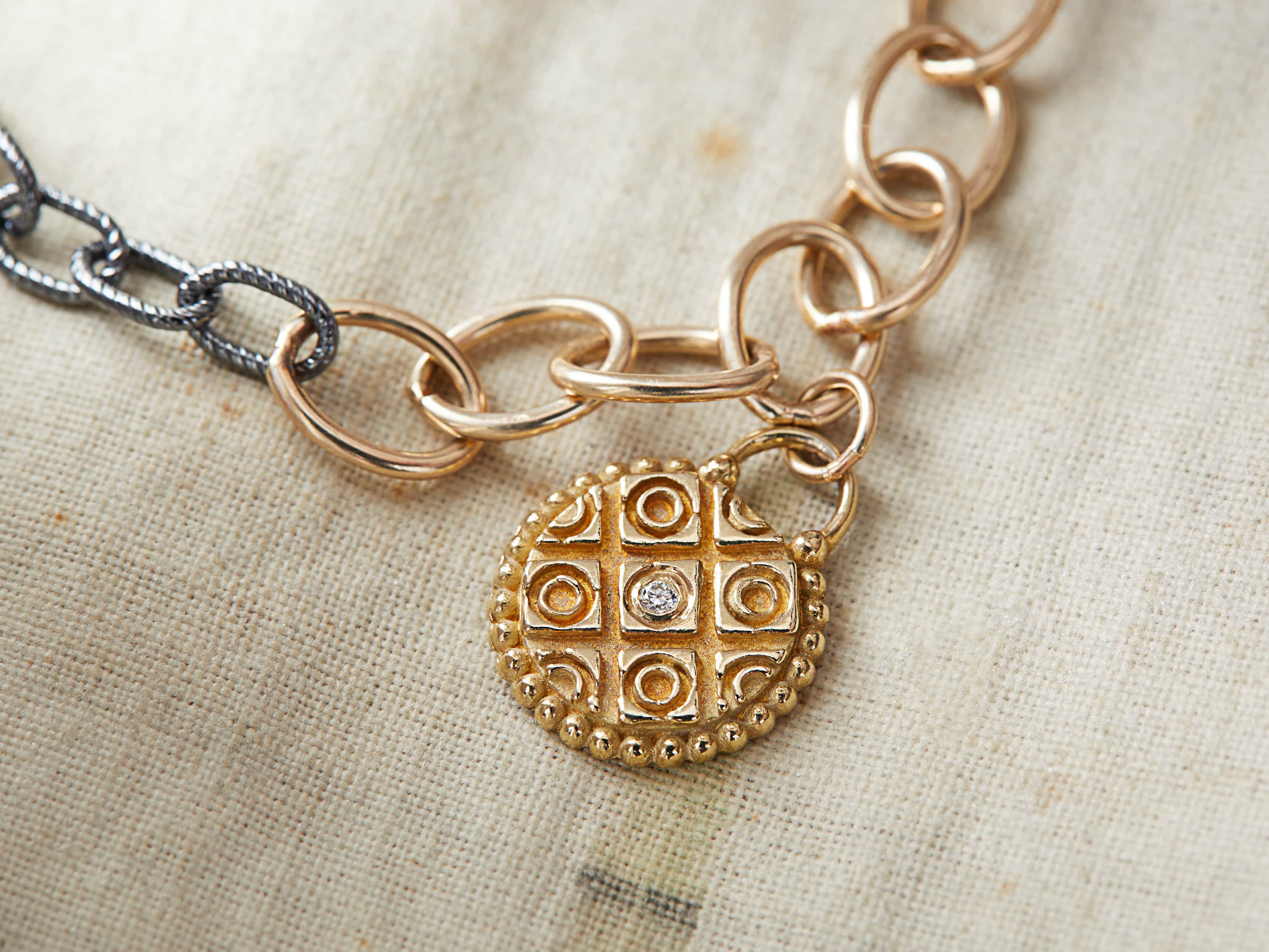 Tavi Bracelet, slide 2 of 3