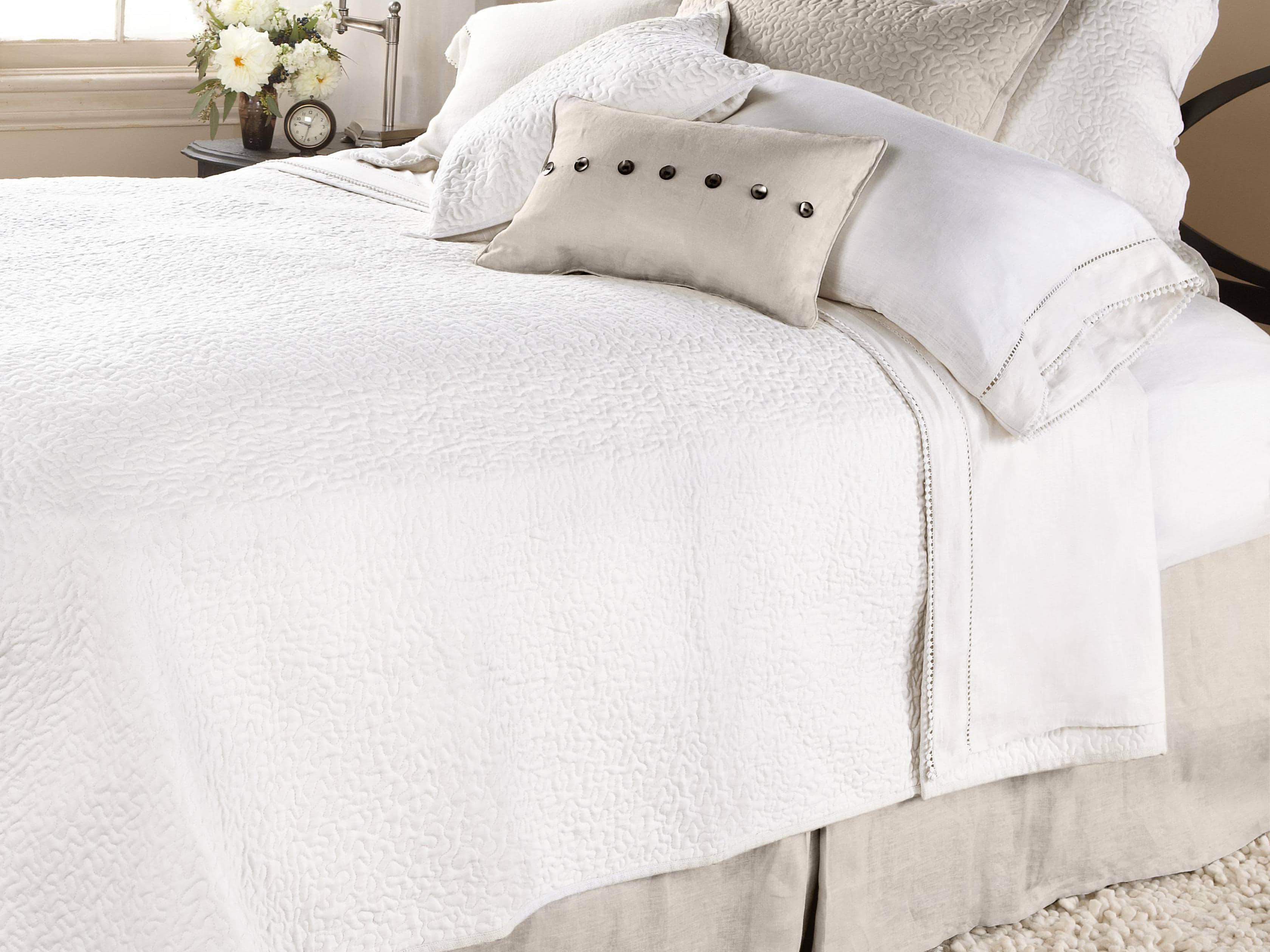 Ava King Fitted Sheet In White