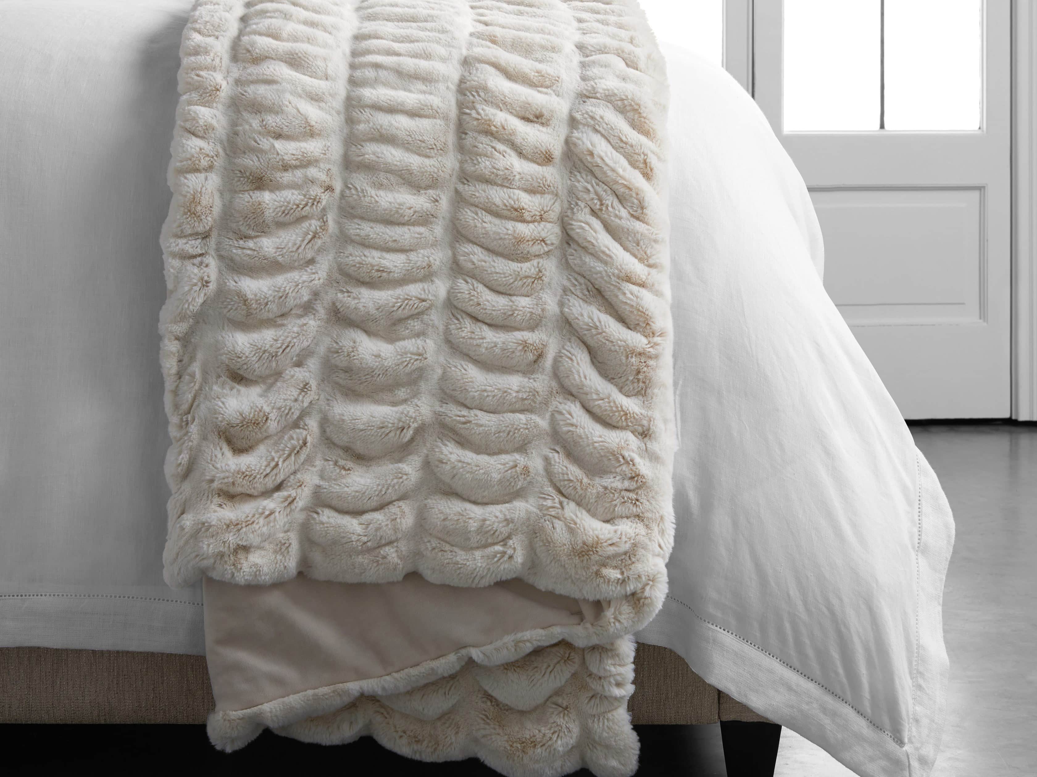 Faux Fur Luxe Oversized Throw in Ivory, slide 5 of 9