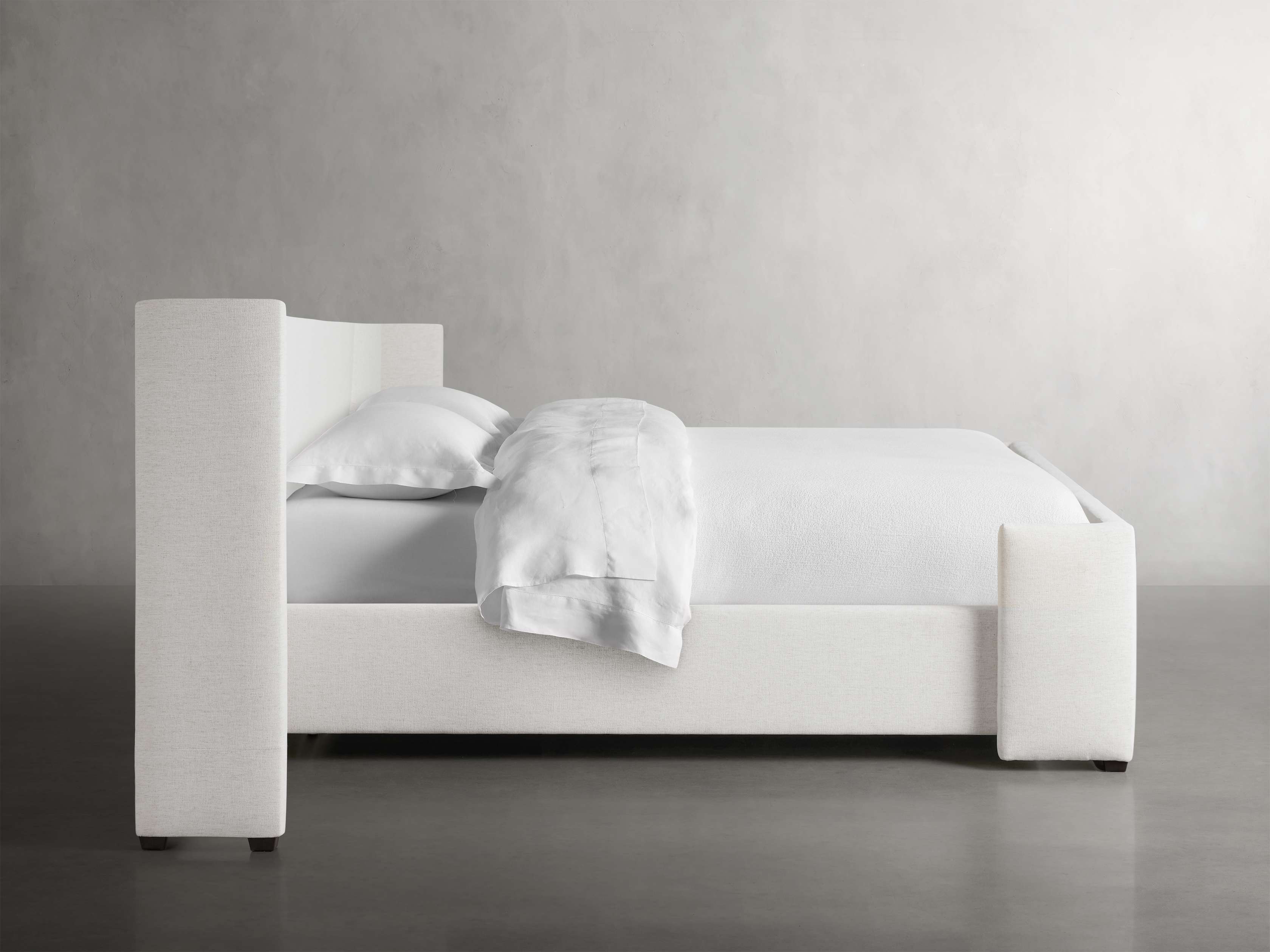 Wyller Extended Headboard Bed with High Footboard