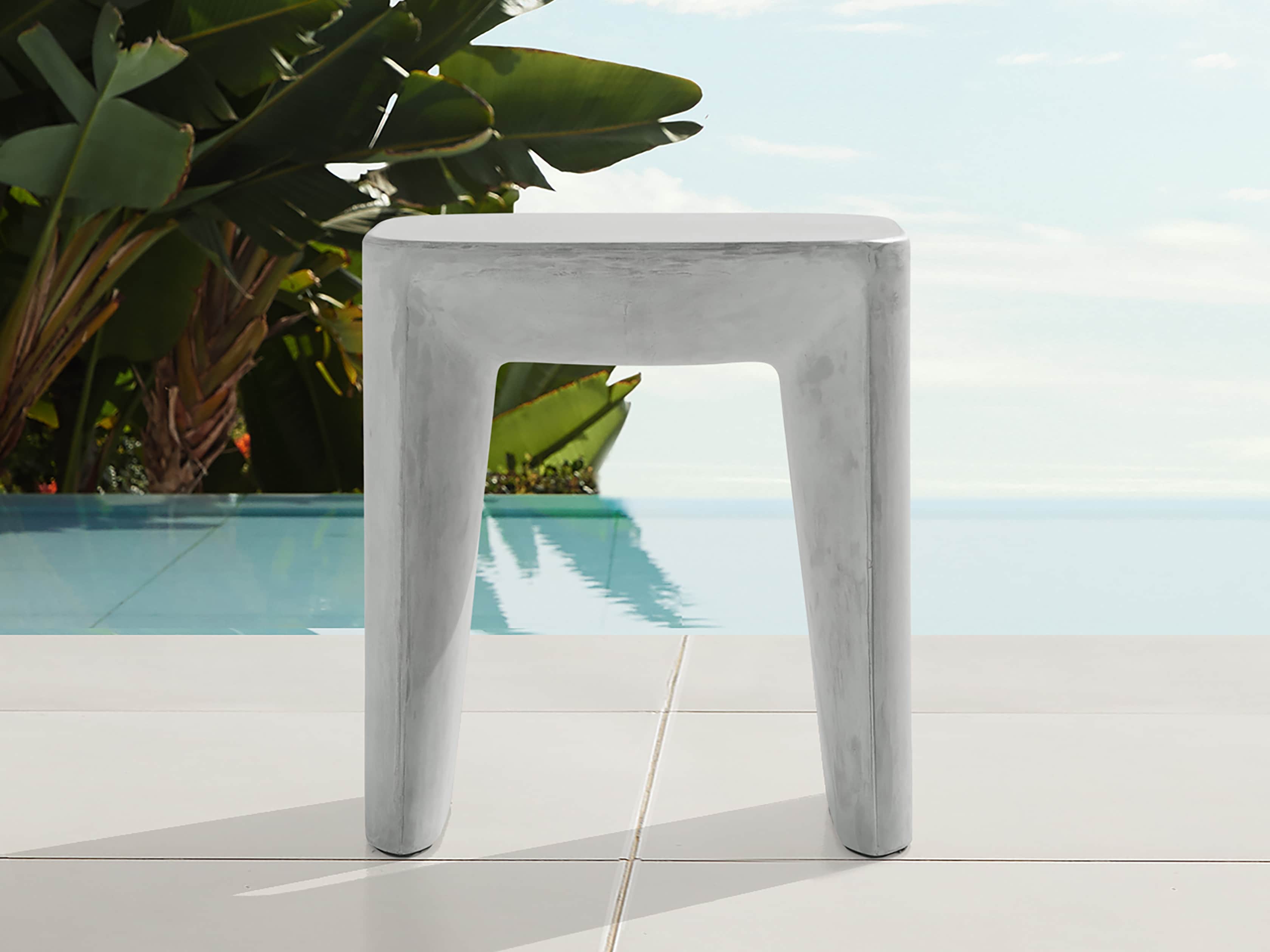 Nueva Outdoor 18" End Table Cover, slide 3 of 3