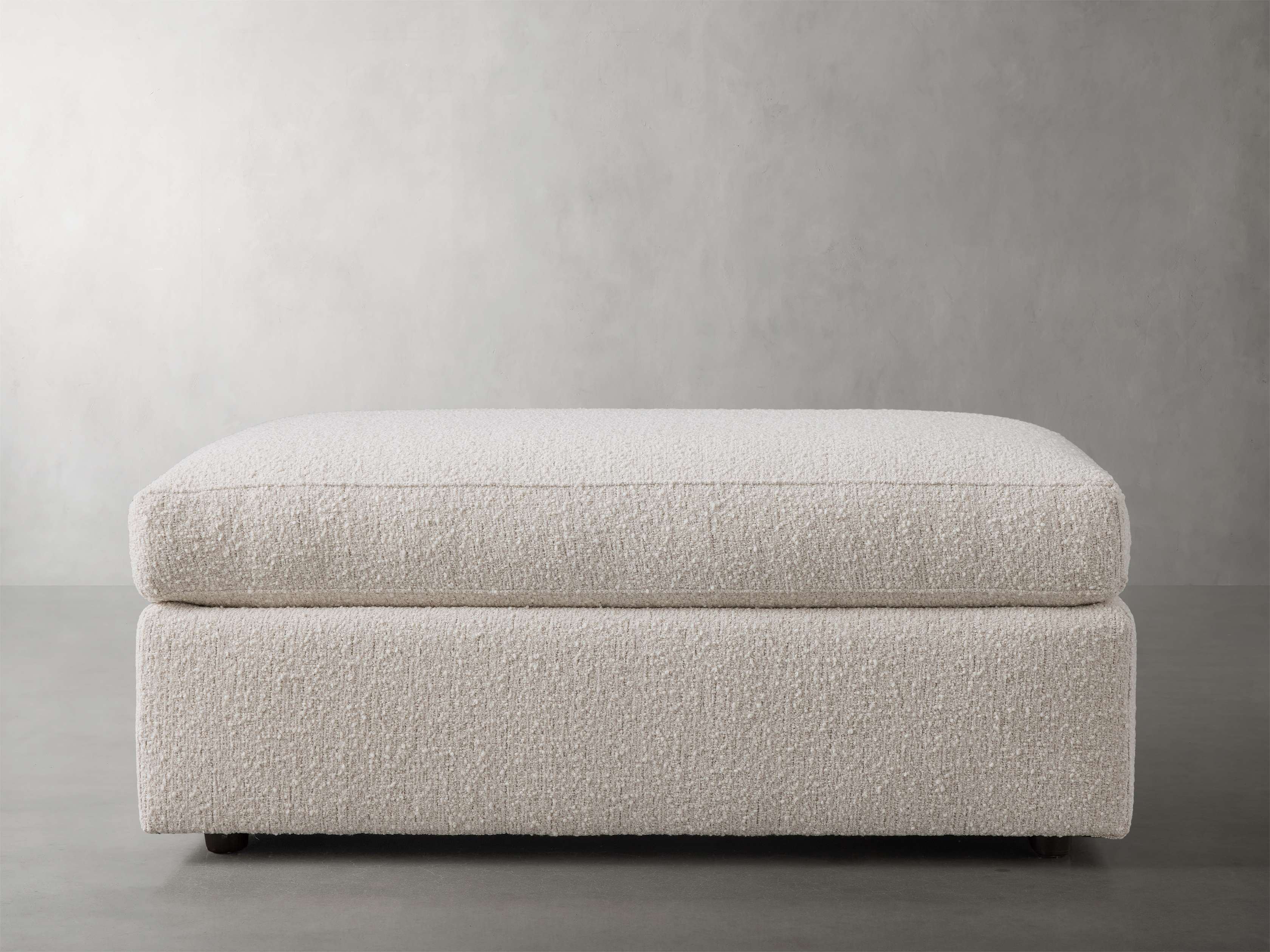 Vernon Square Ottoman in Upholstered Fabric Neo Cream Arhaus