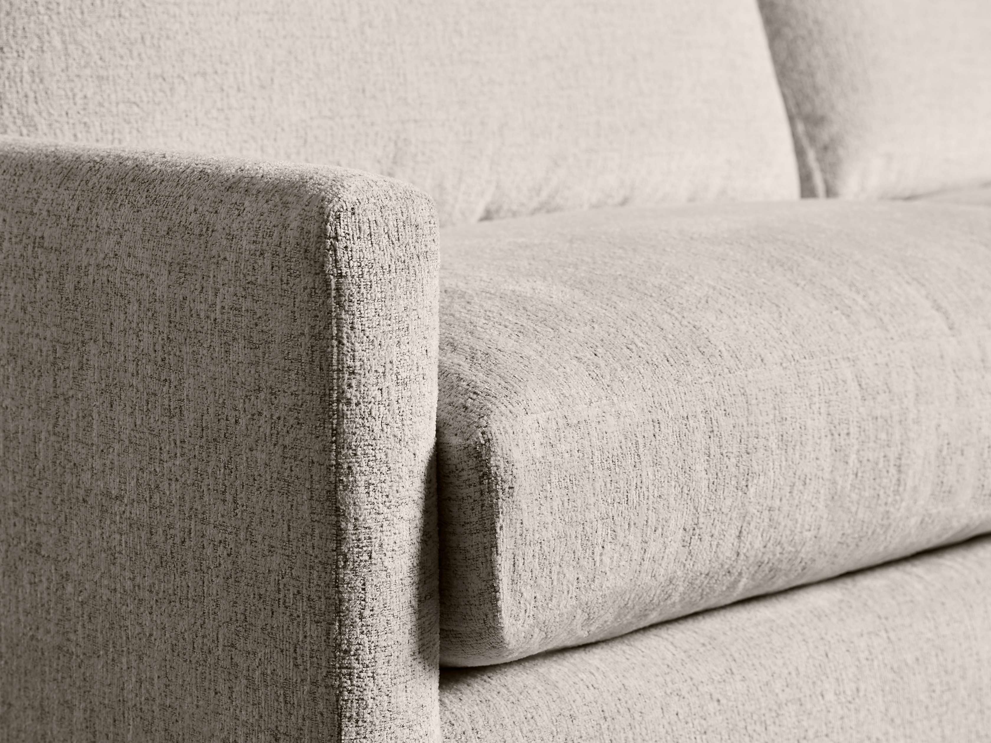 Kipton Upholstered 84" Queen Sleeper Sofa