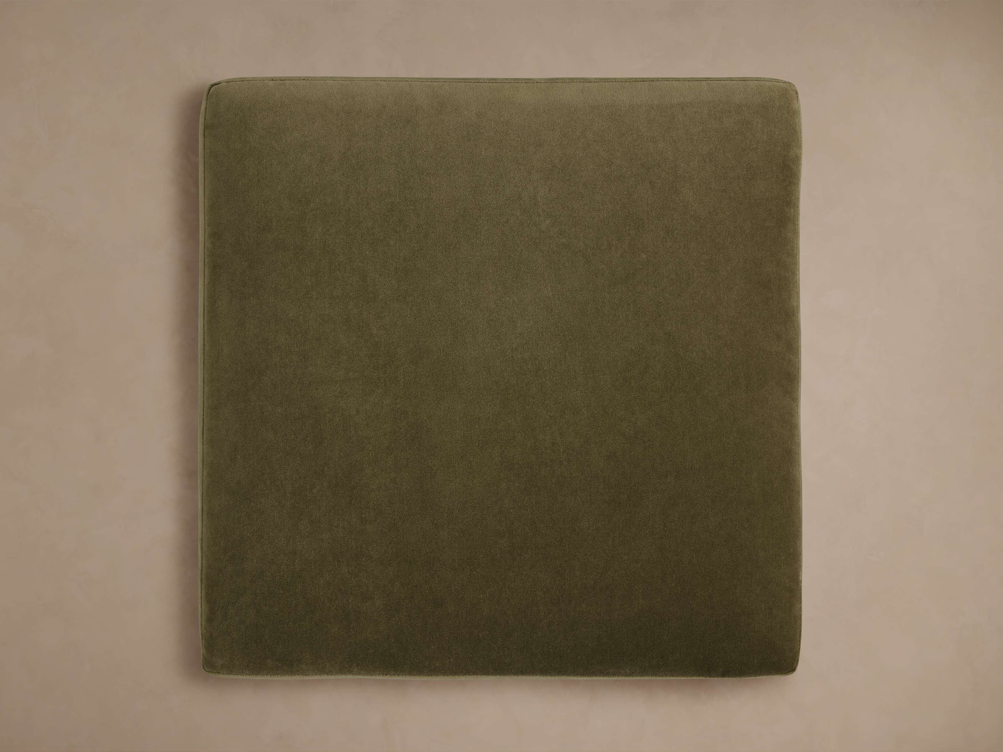 Fisher Square Ottoman
– Arhaus