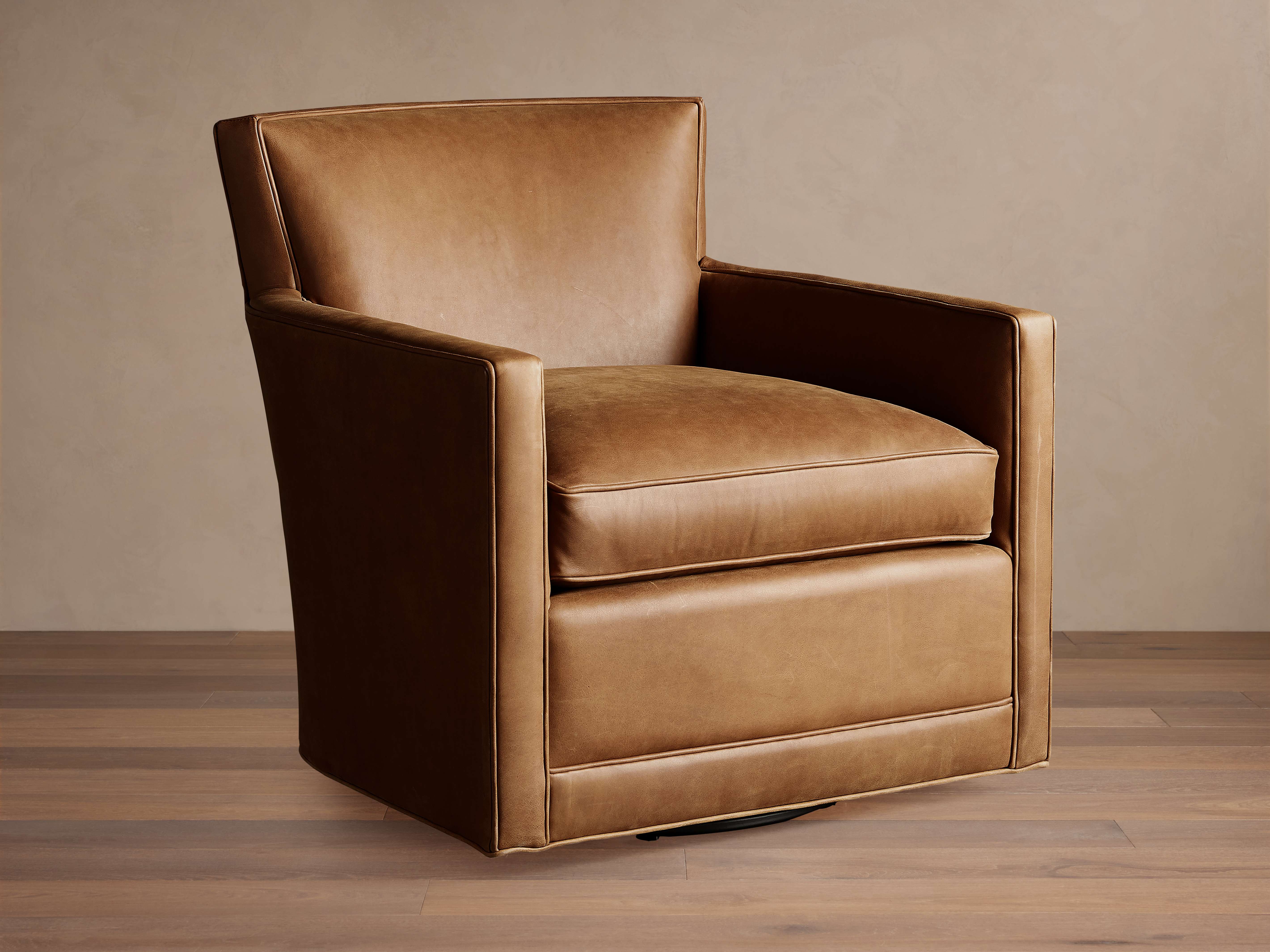 Rudy Leather Swivel Chair in Lukas Pecan – Arhaus