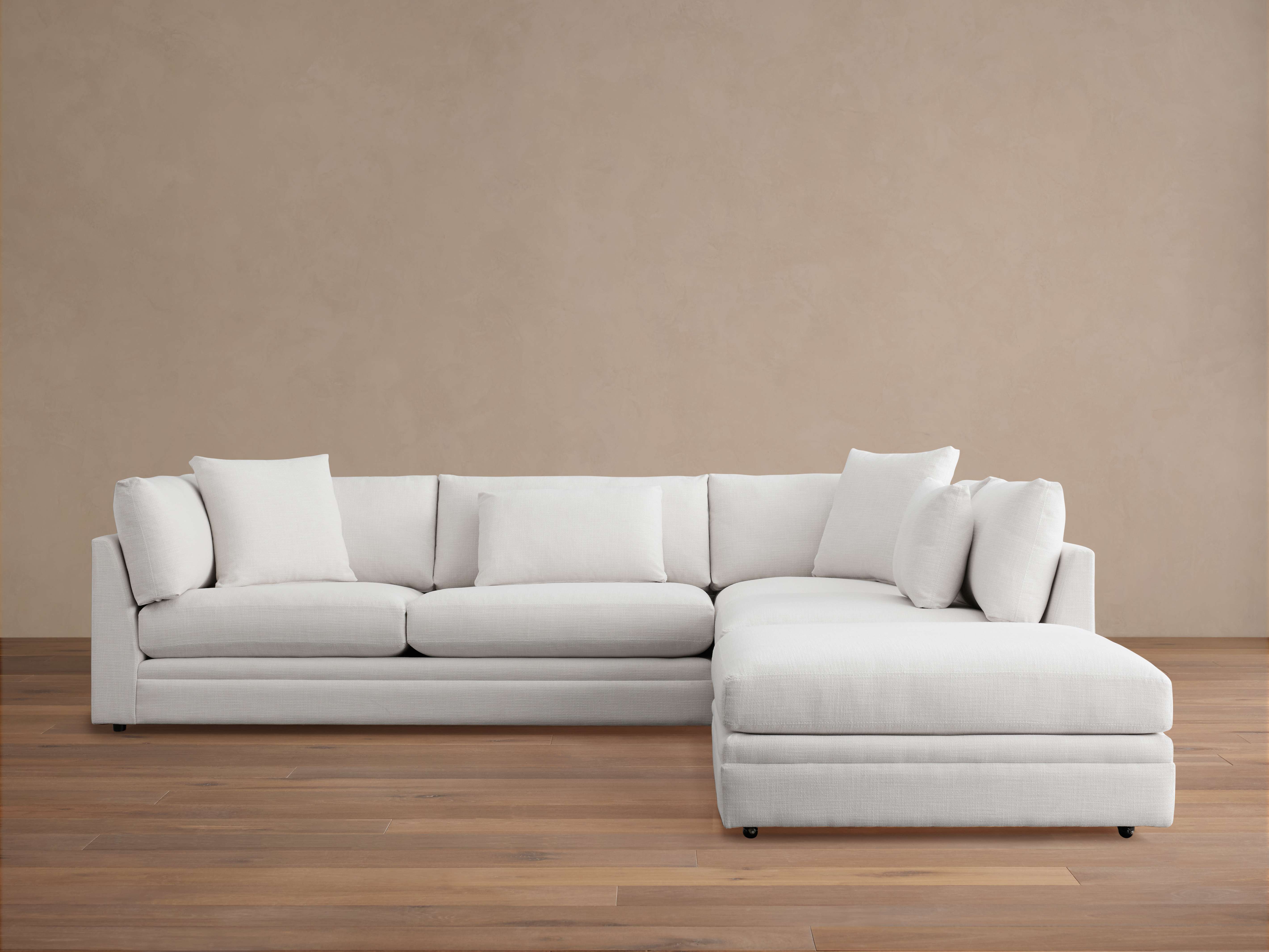 Pavo Three-Piece Sectional