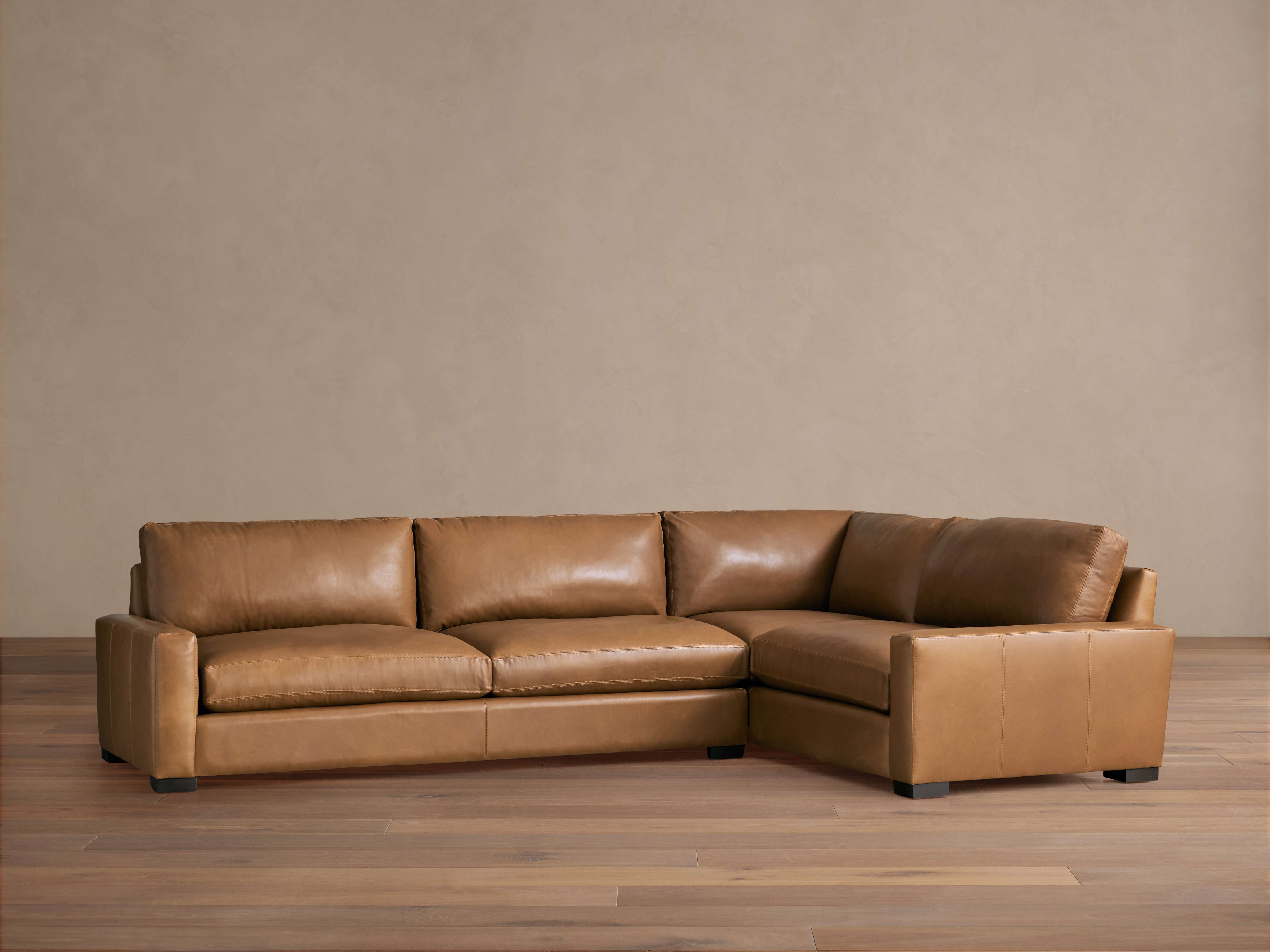 Remington Leather Two-Piece Sectional in Saratoga Chocolate