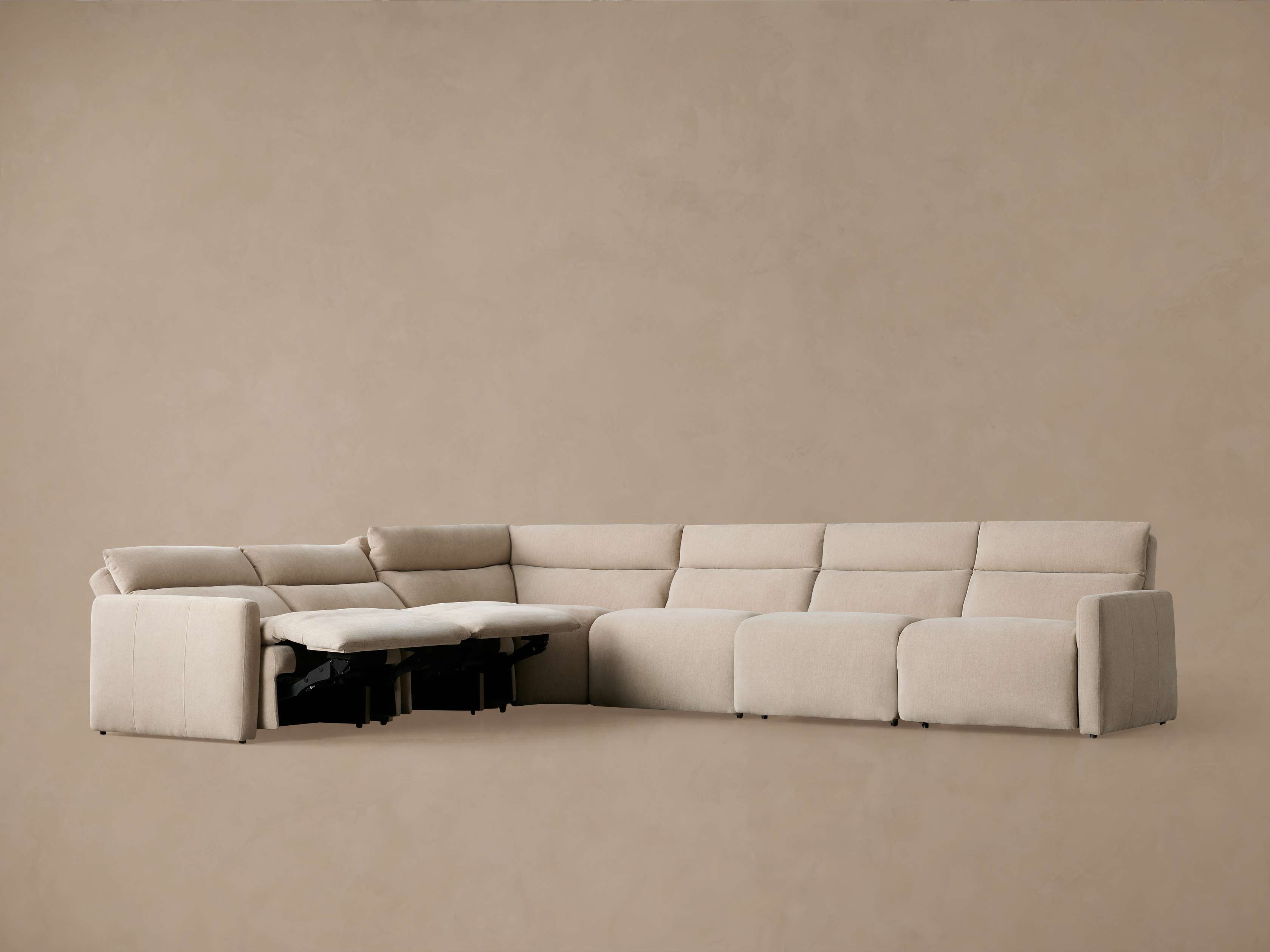 Rowland Tailored Six-Piece Motion Sectional - Thumbnail 2