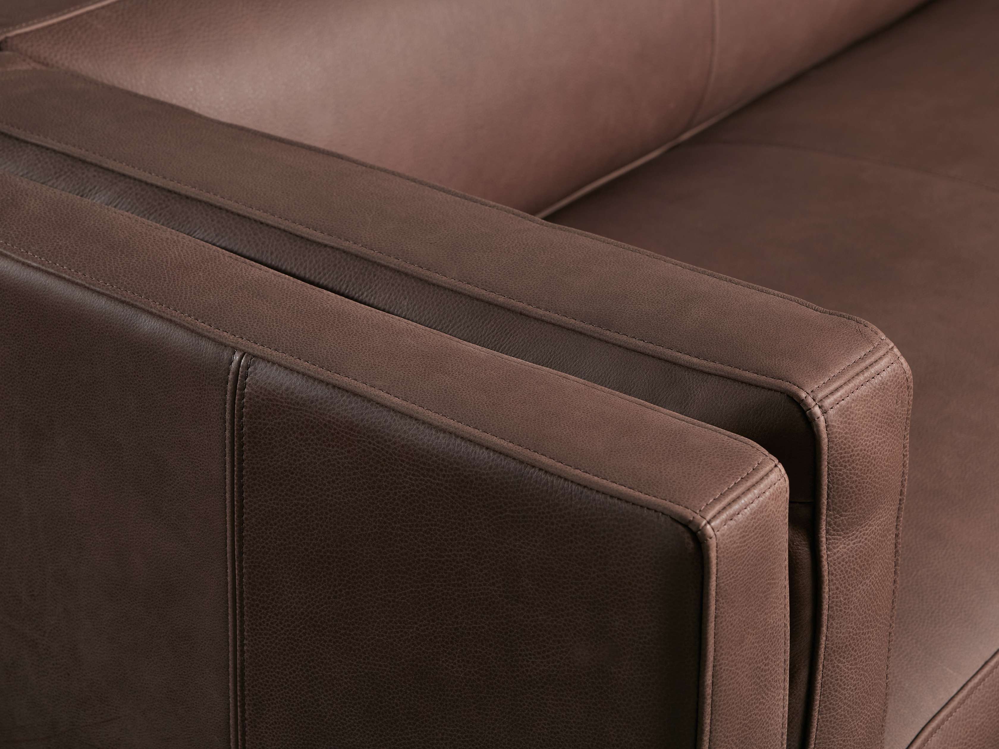 Malta Leather Sofa - Thumbnail 3