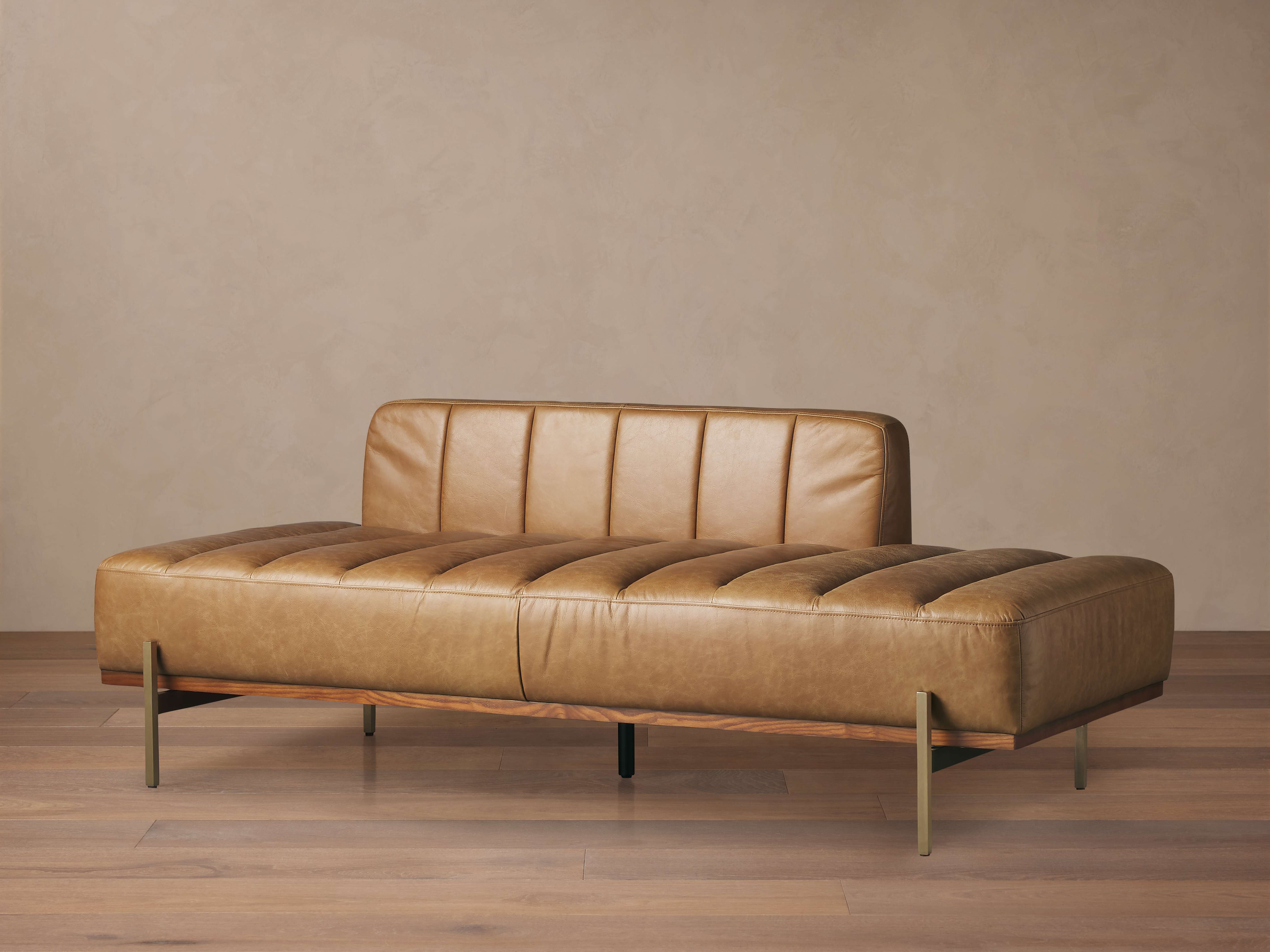 Lansing Leather Daybed – Arhaus