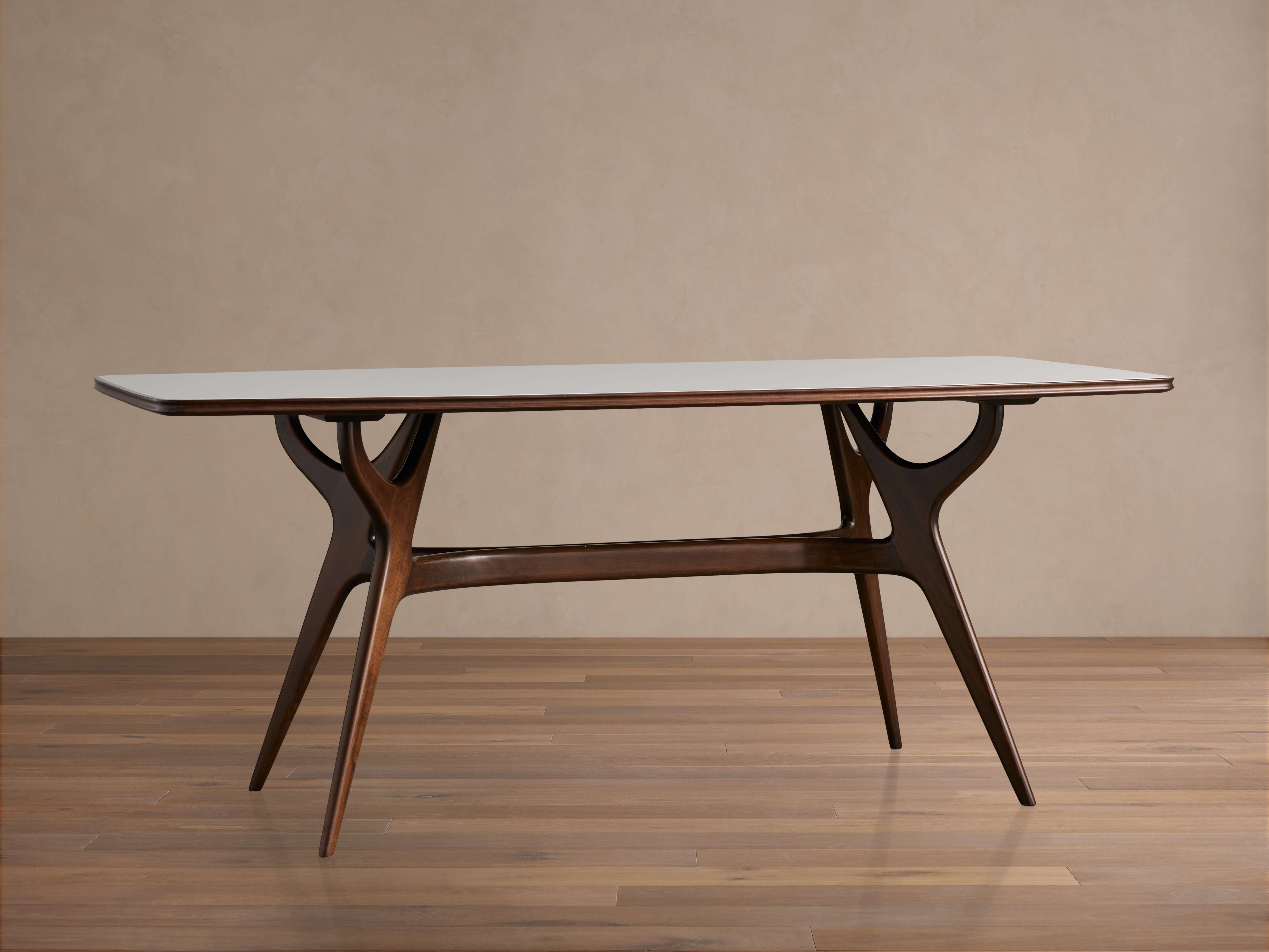 Ambra Dining Table