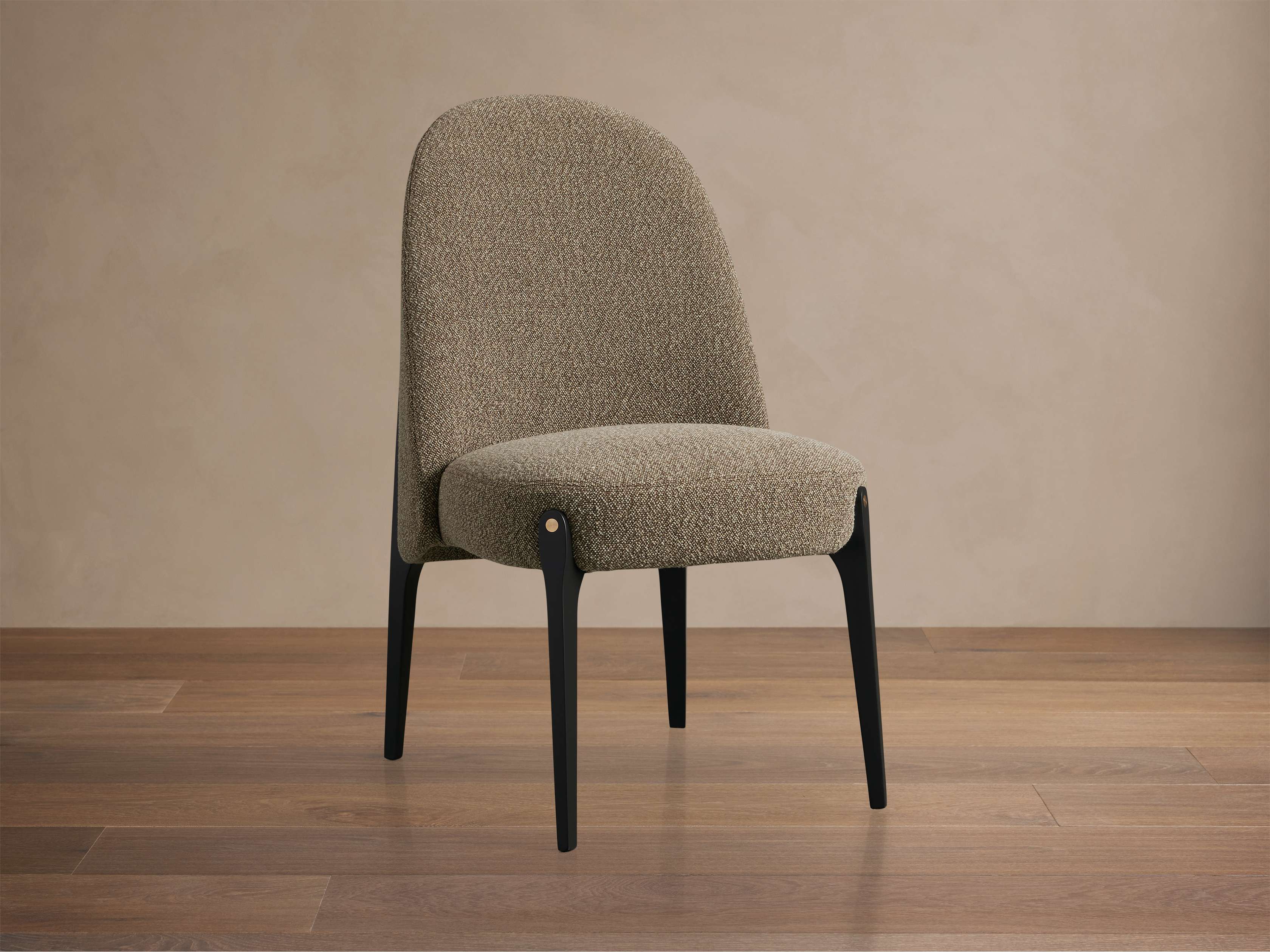 Bottoni Dining Chair