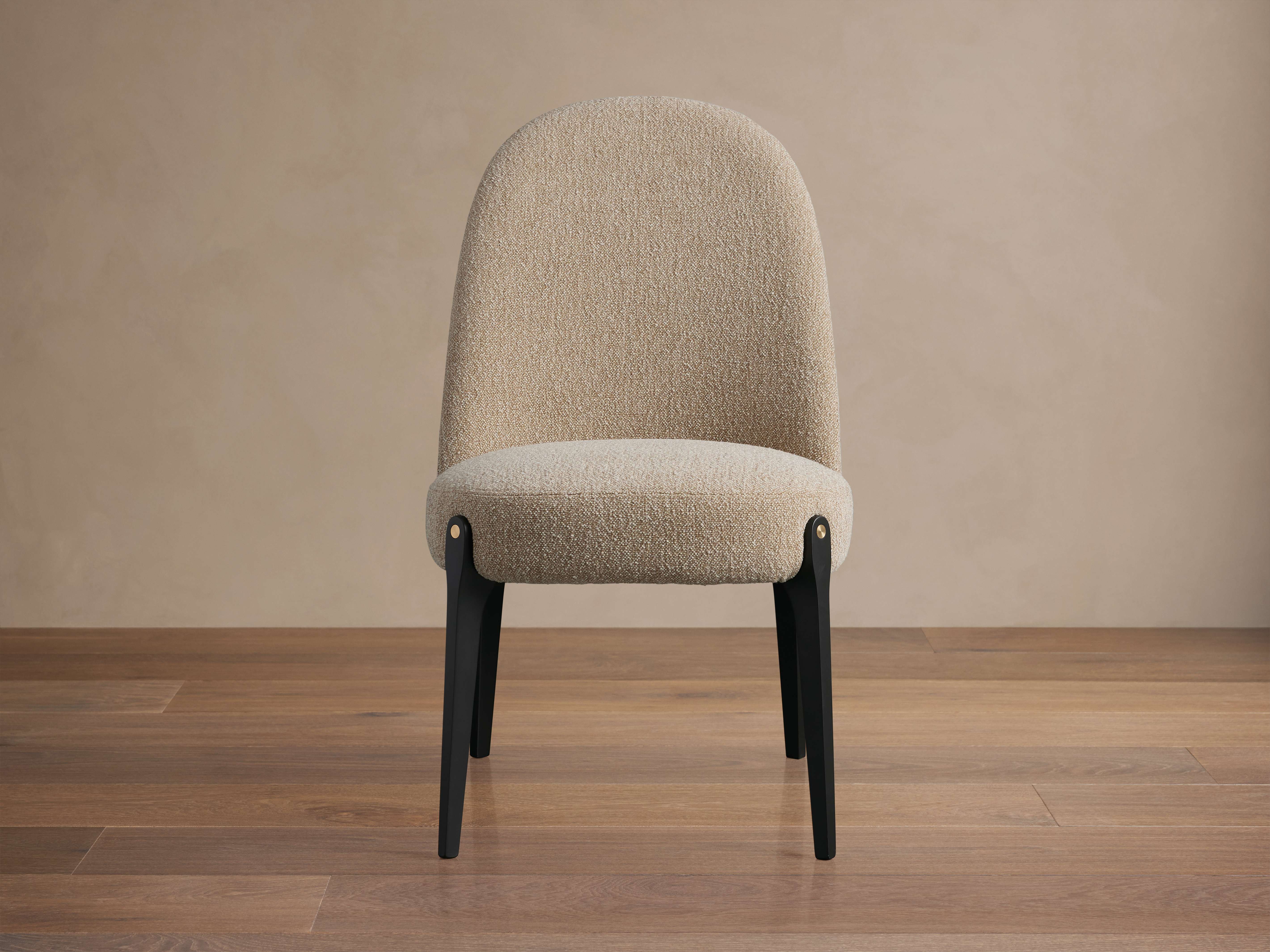 Bottoni Dining Chair
