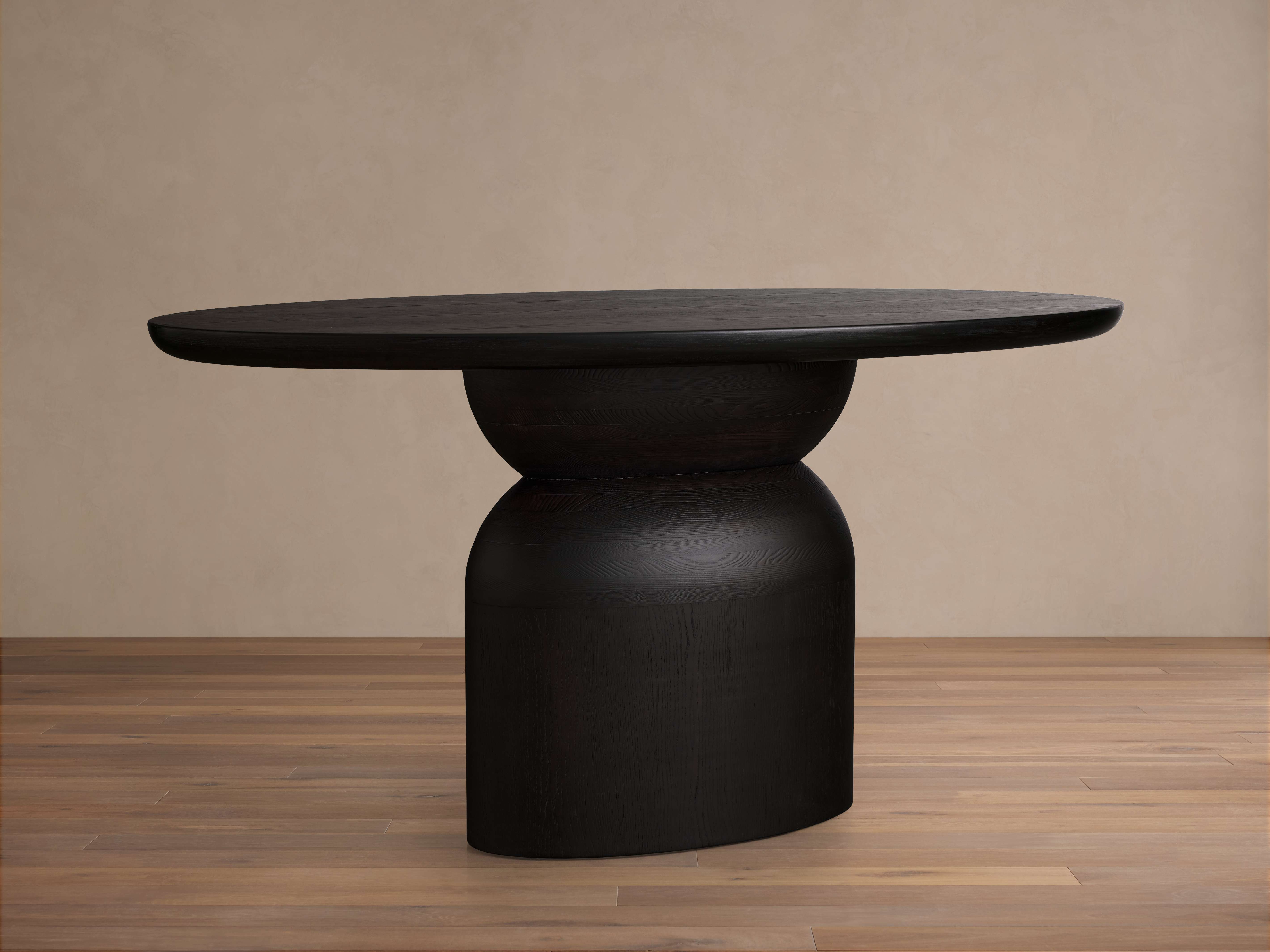 Perth Oval Dining Table