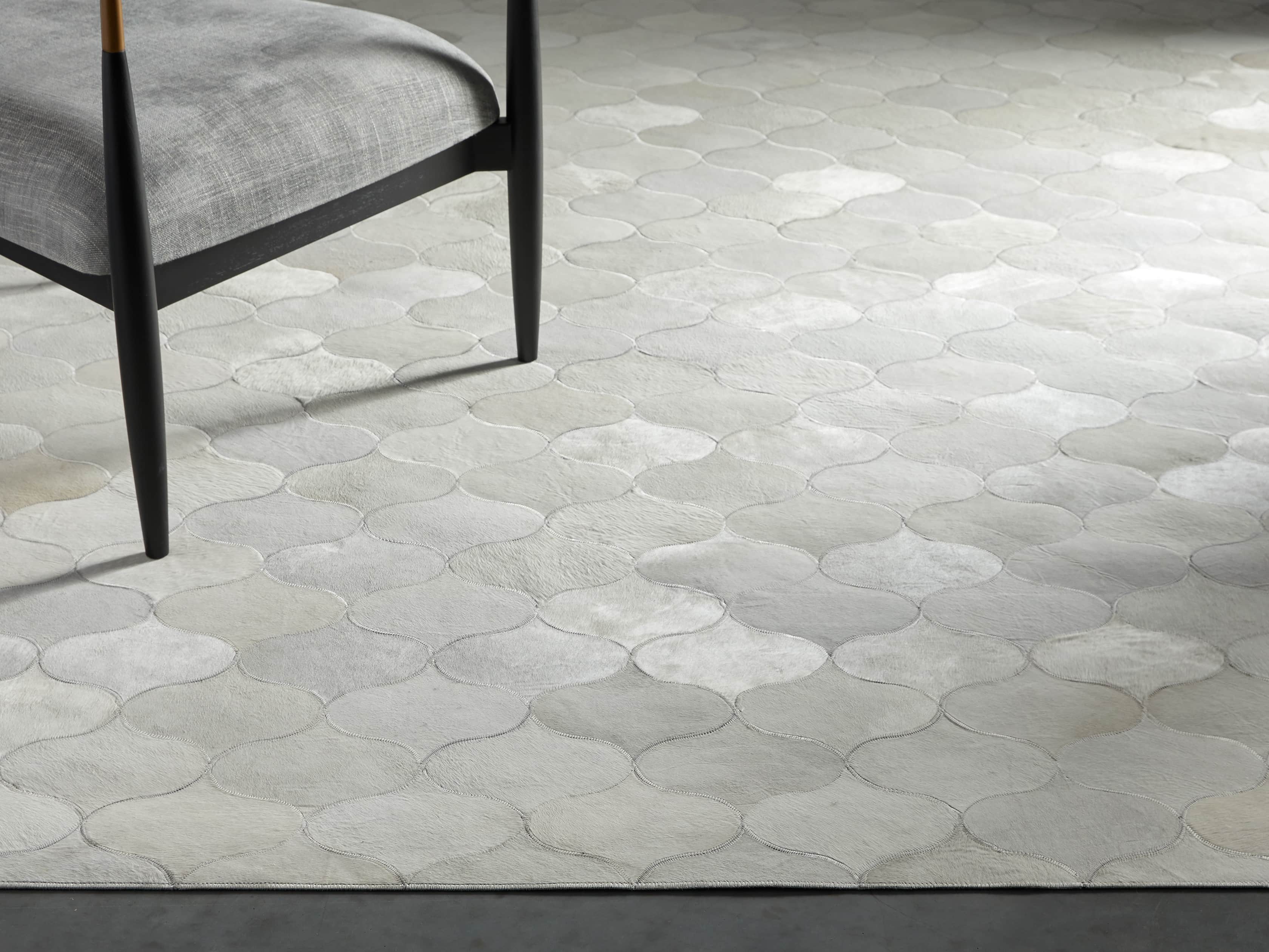 Amberly Rug - Thumbnail 2
