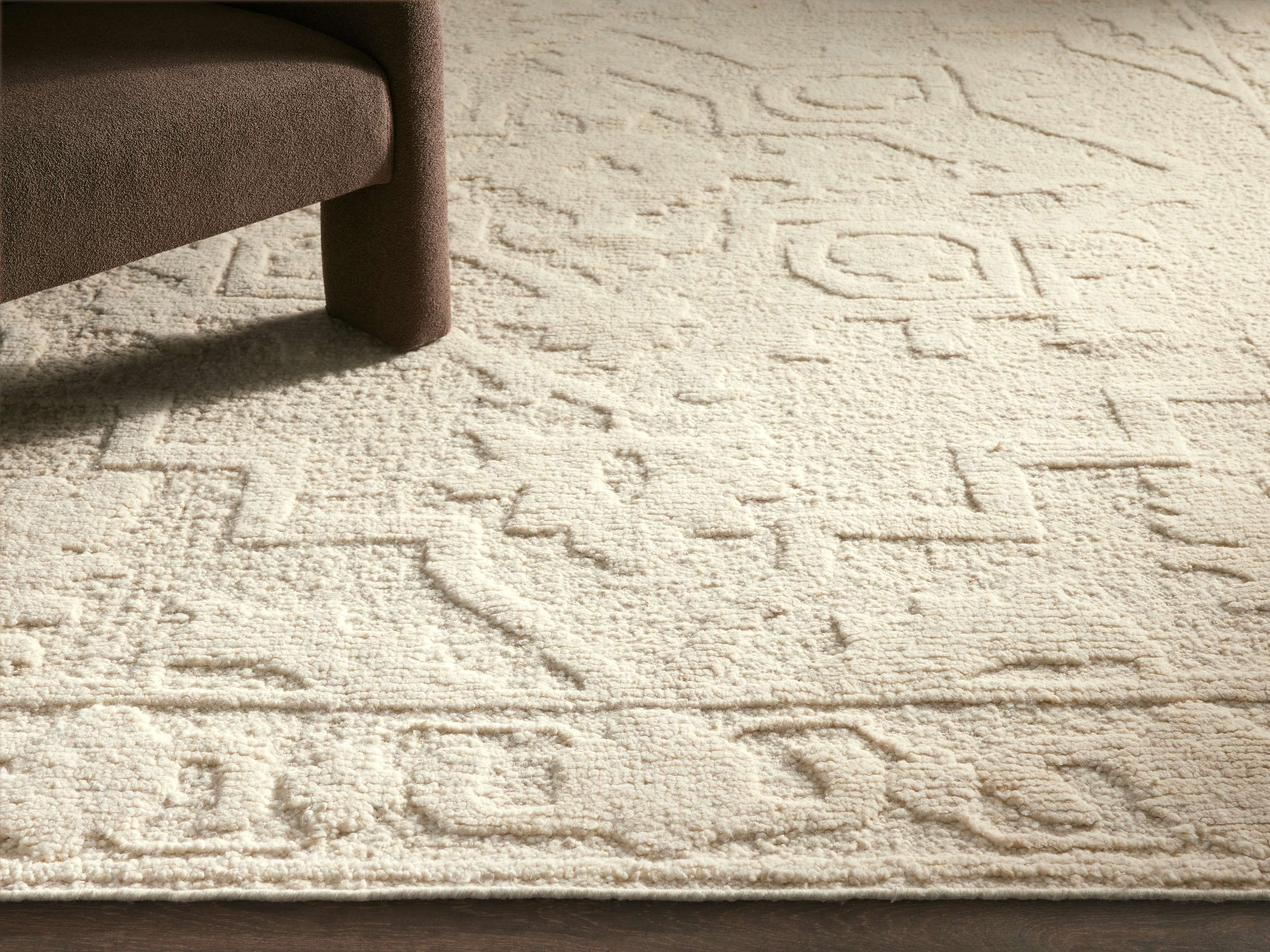 Gia Hand-Knotted Rug in Ivory