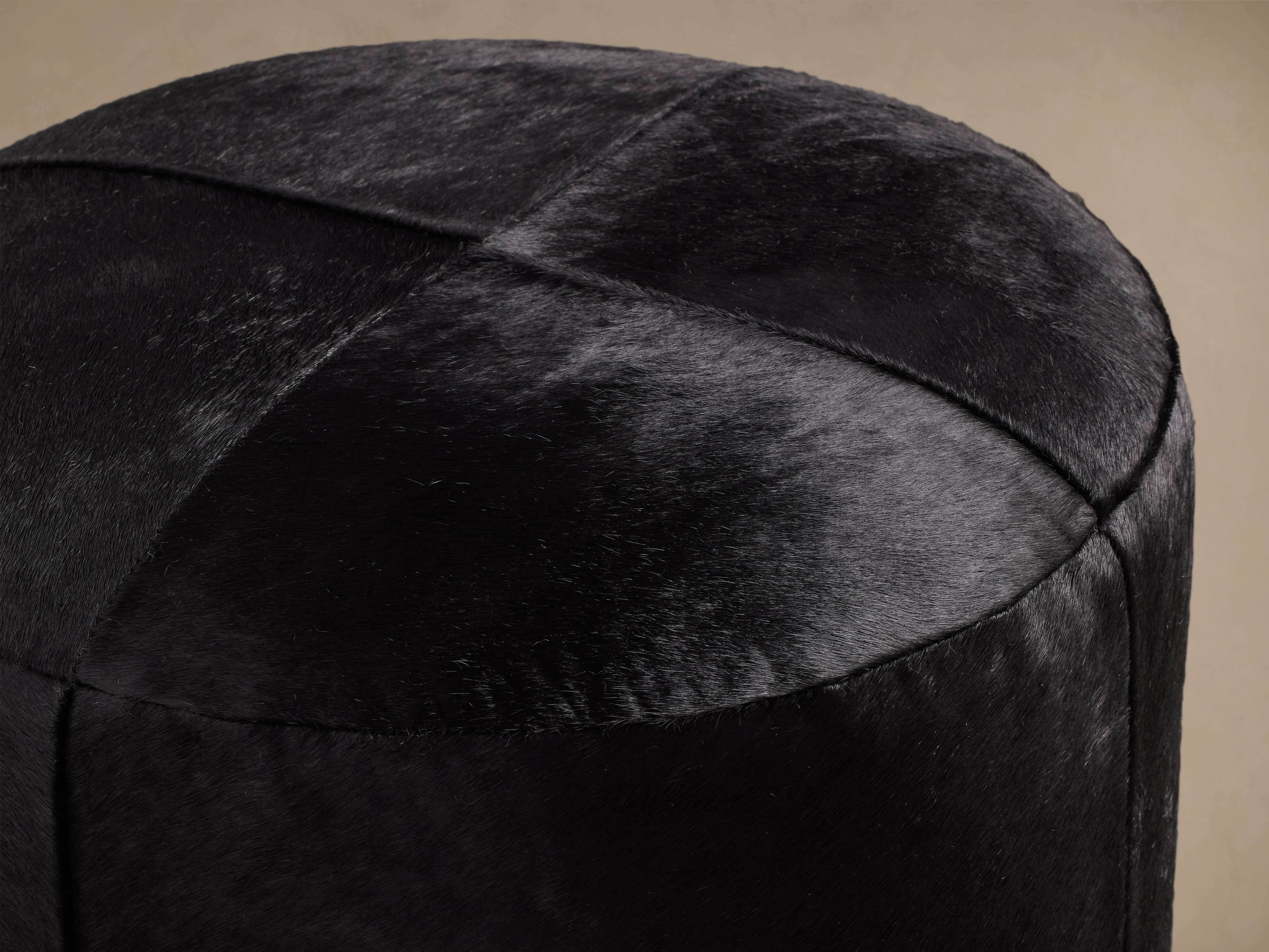 Hide Round Pouf