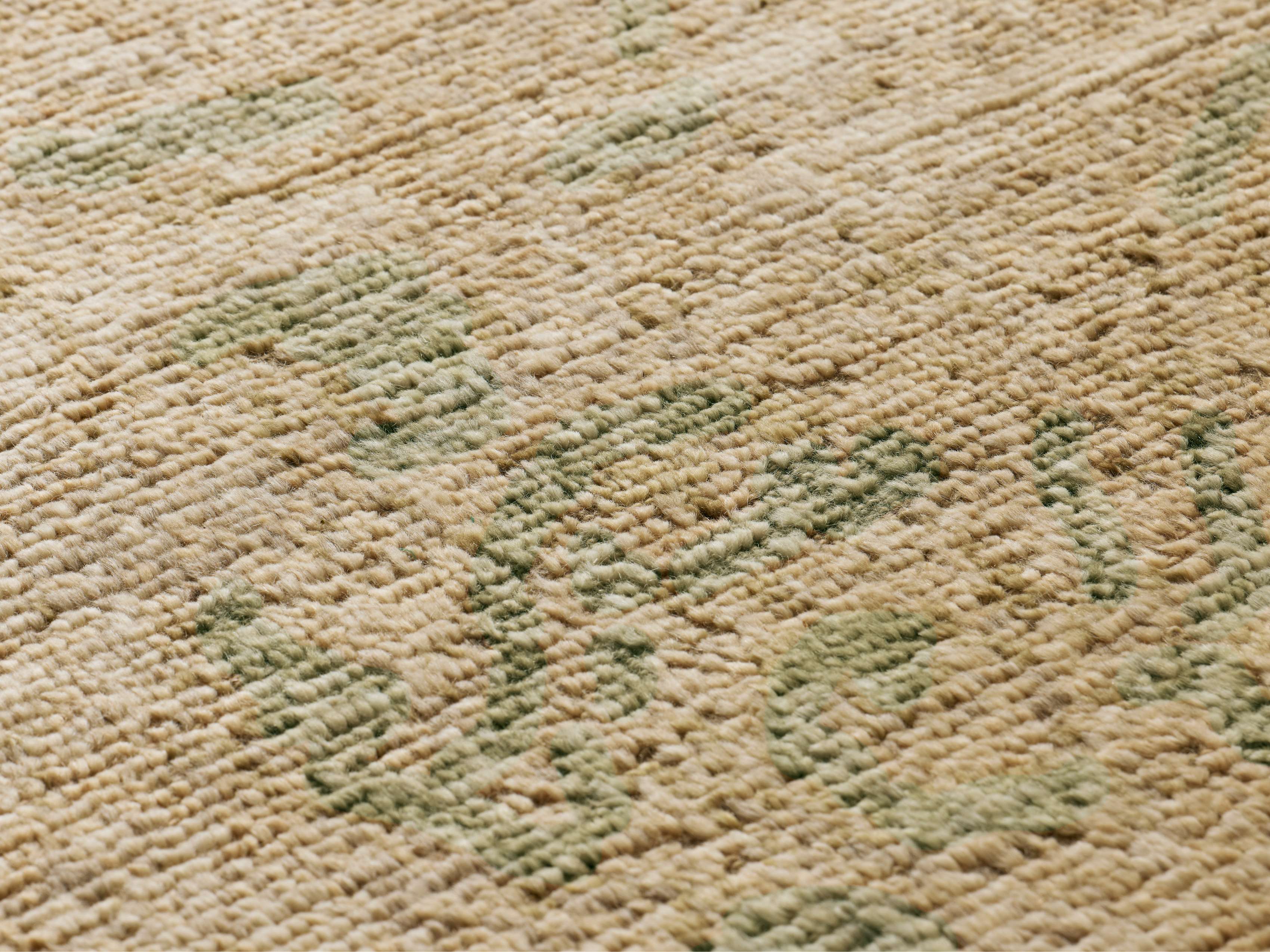 Nila Hand-Knotted Rug