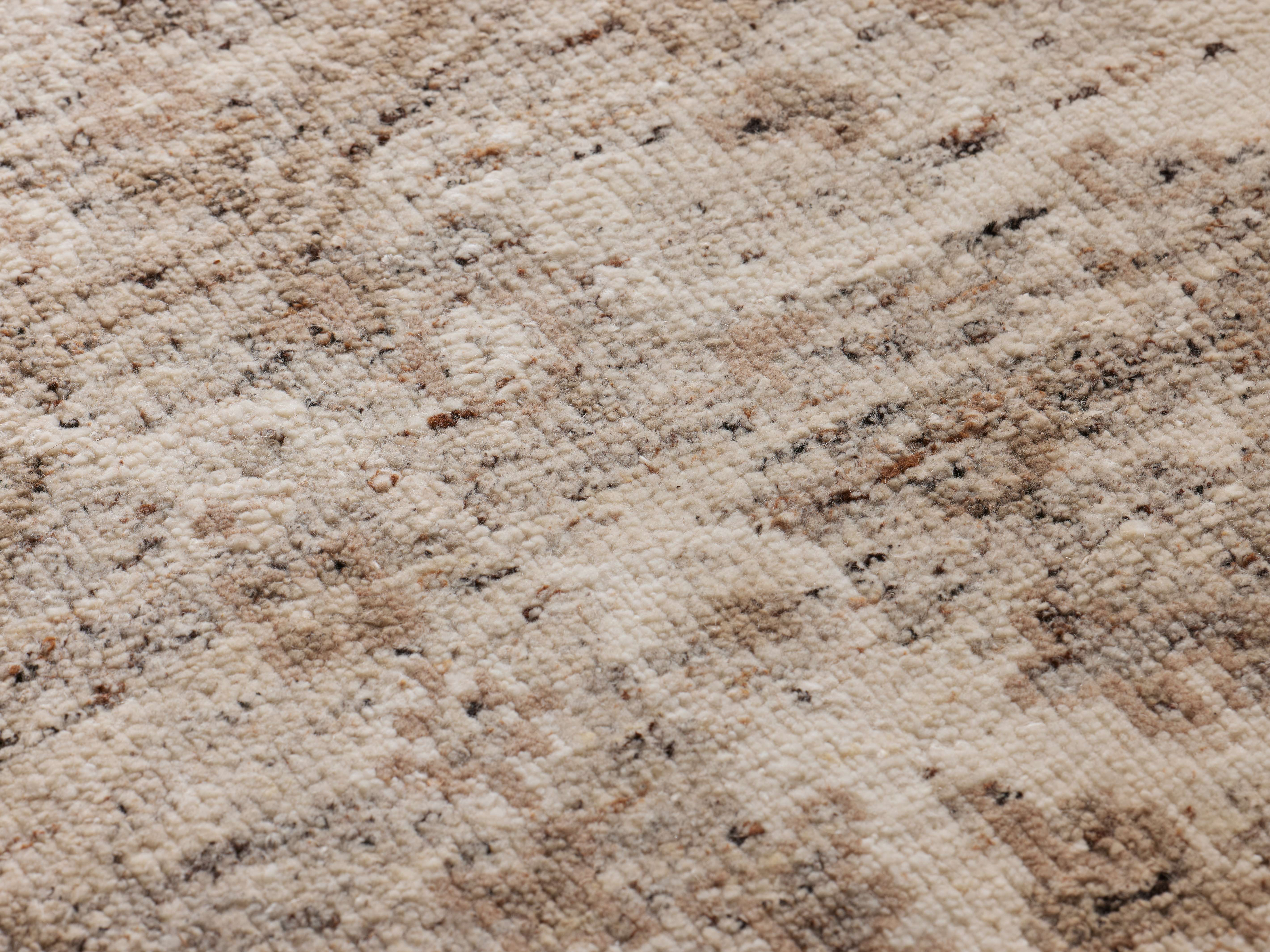 Faymount Hand-Knotted Rug Swatch - Thumbnail 3