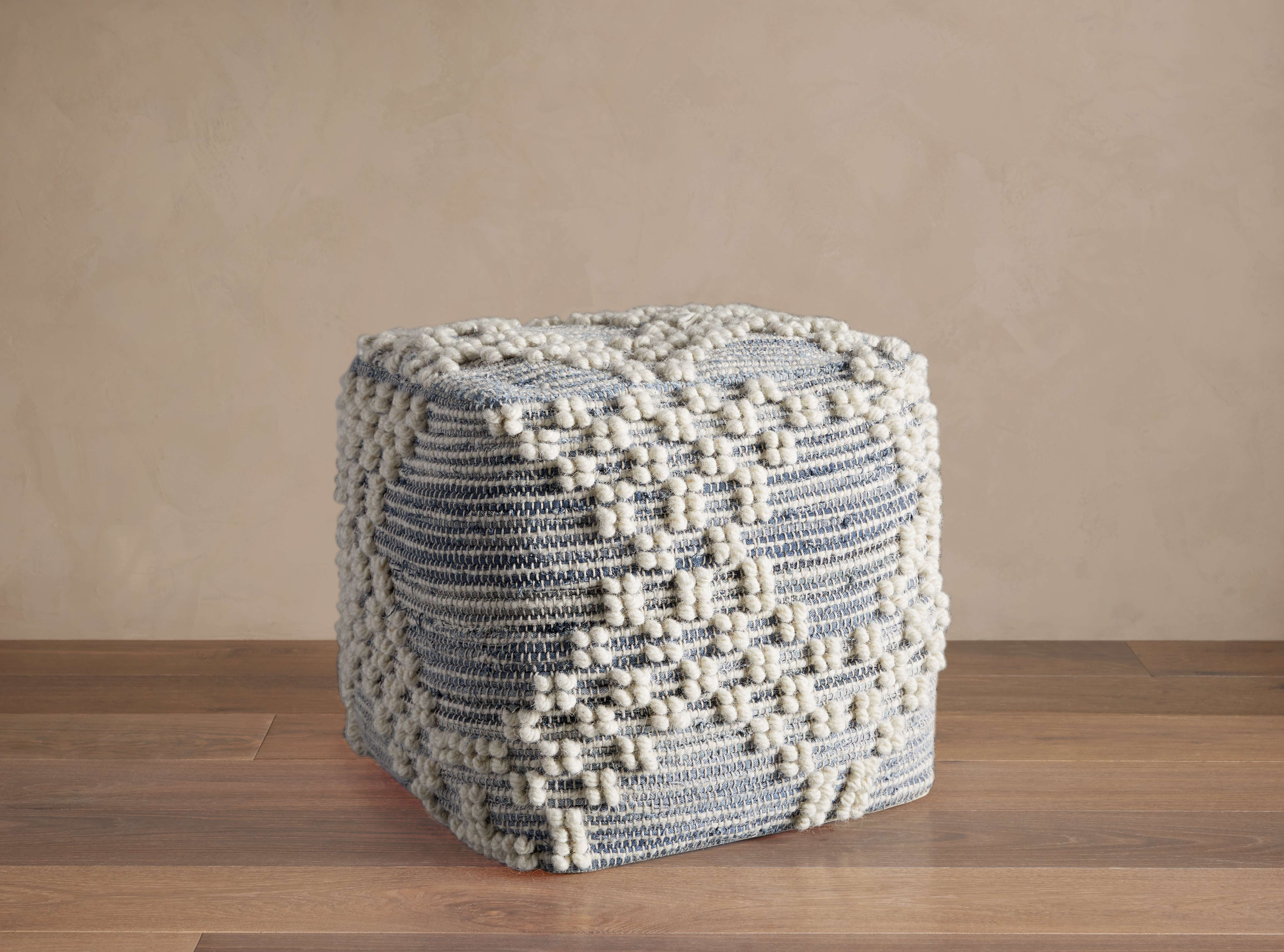 Nashville Pouf – Arhaus