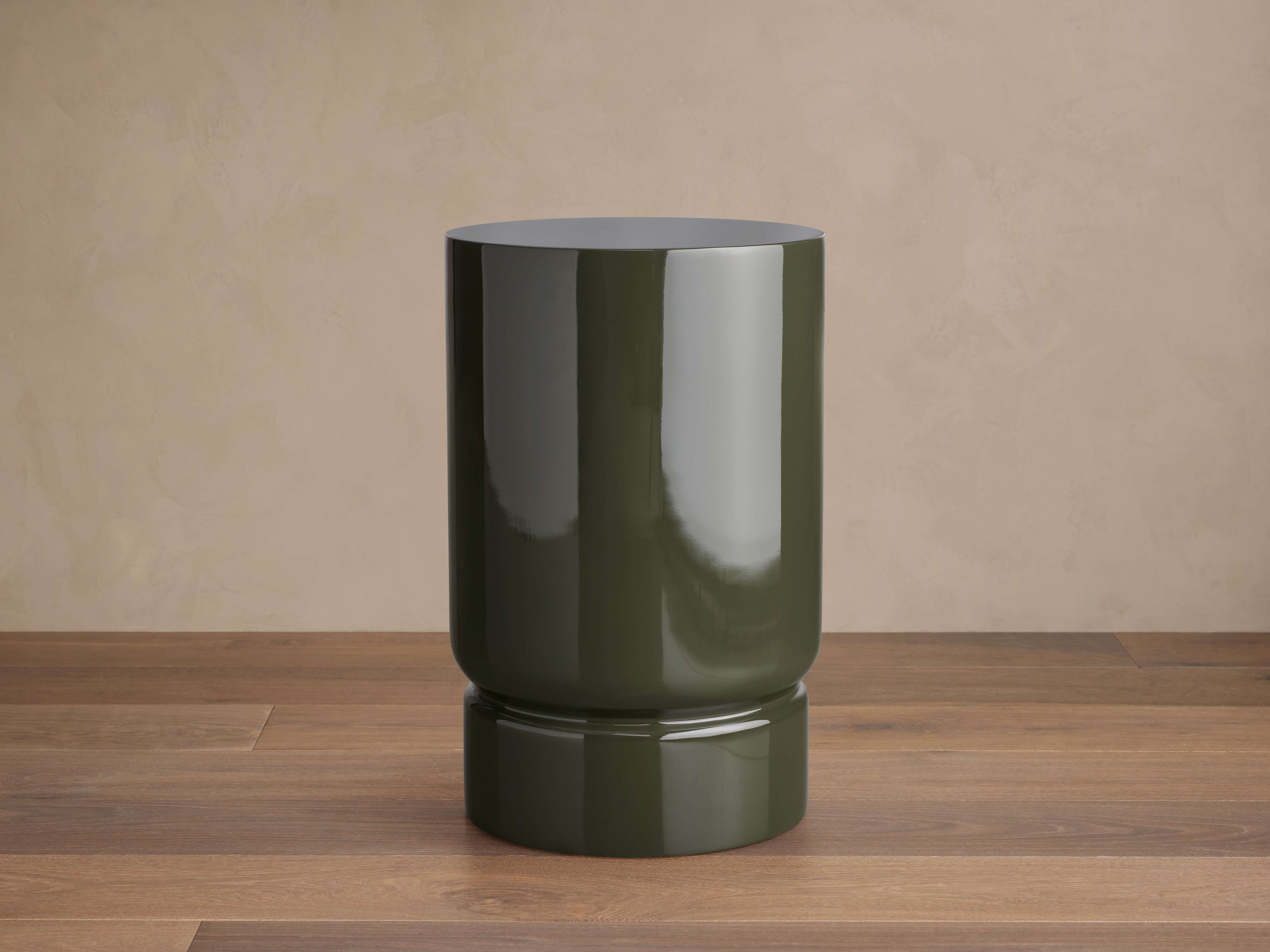 Alwyn Lacquer Stool – Arhaus