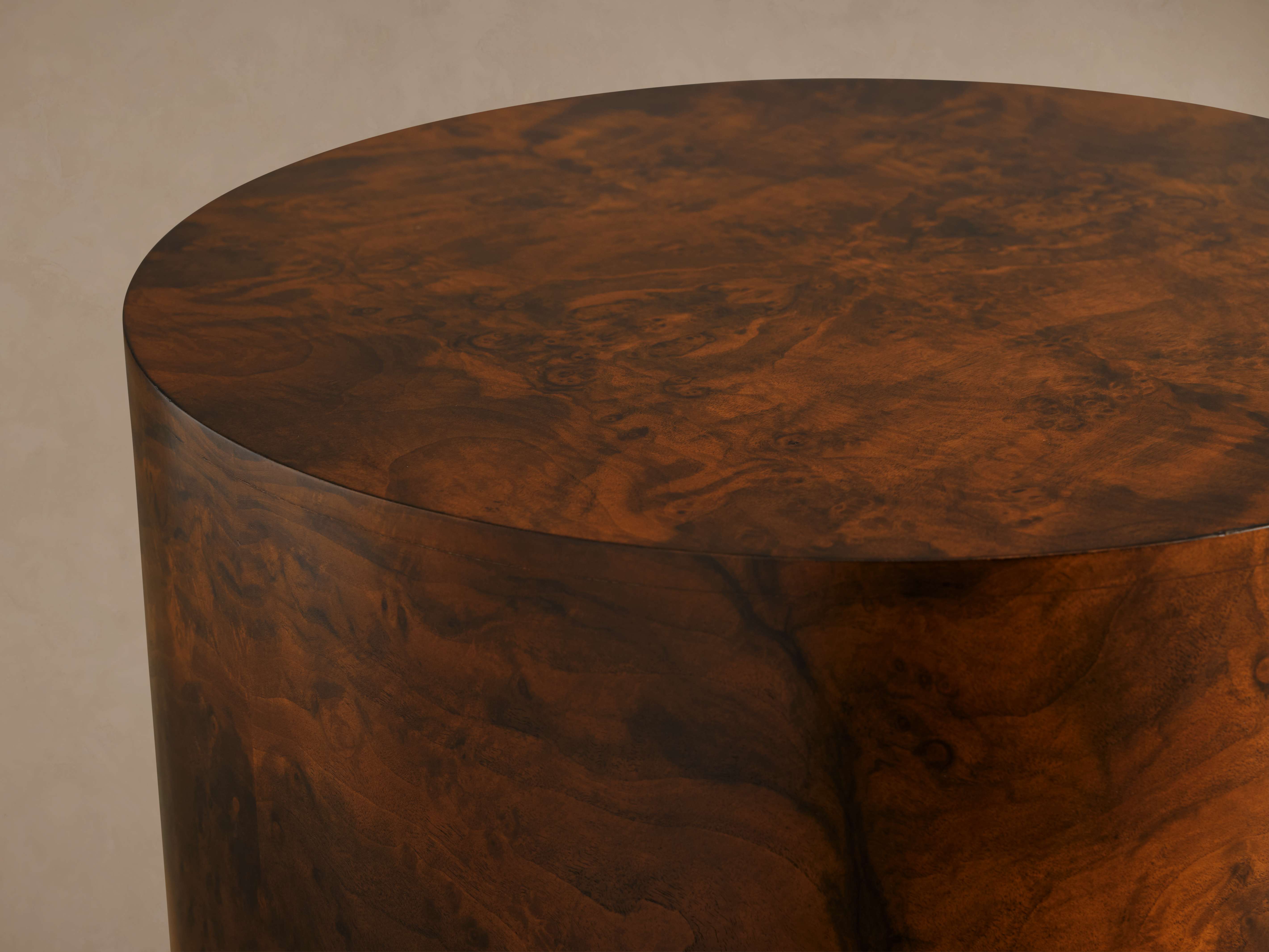 Cinzia Burl End Table – Arhaus