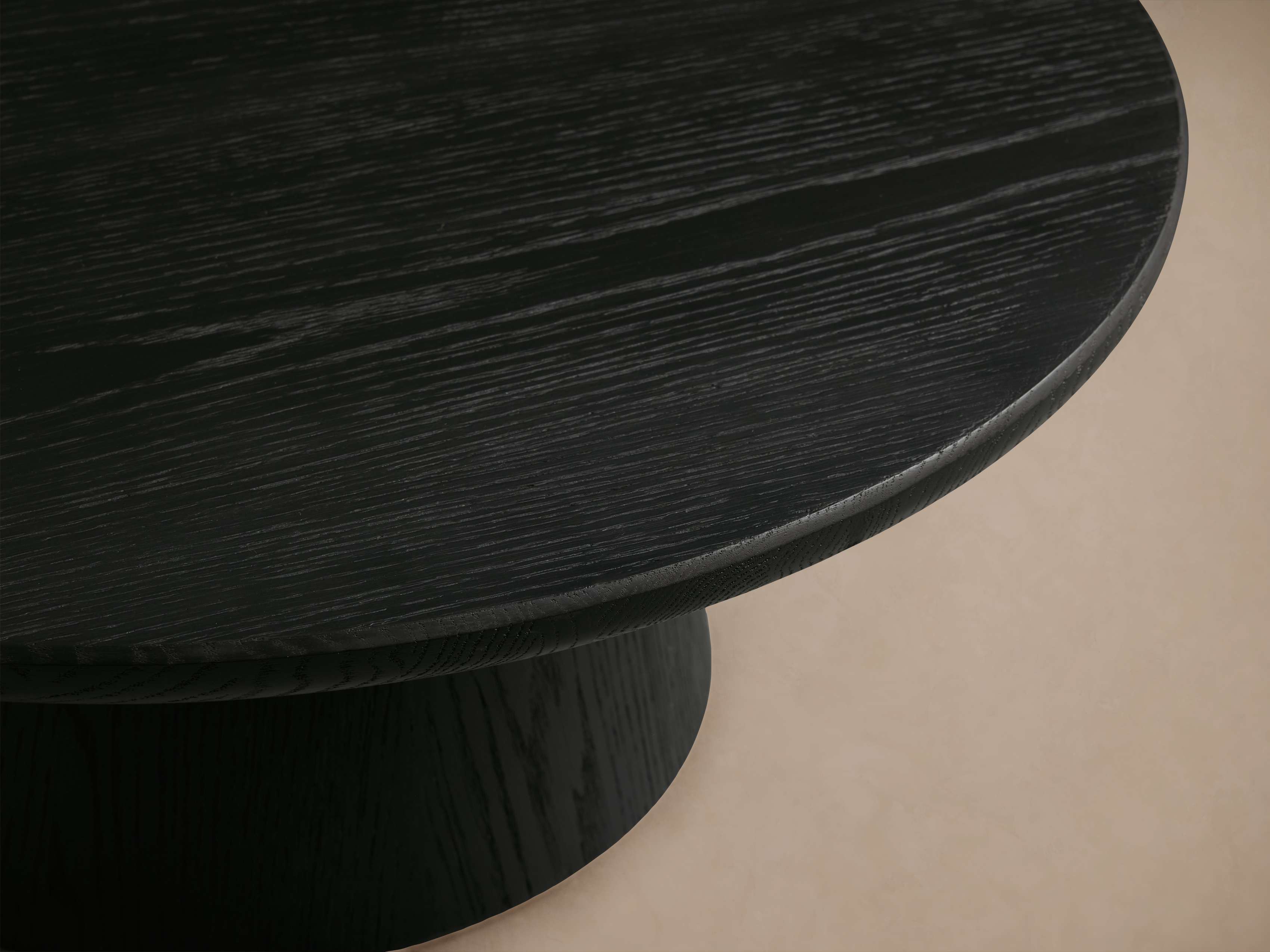 Hemmings Nesting Coffee Table in Ebony Wood 42\, image size:3400x2550