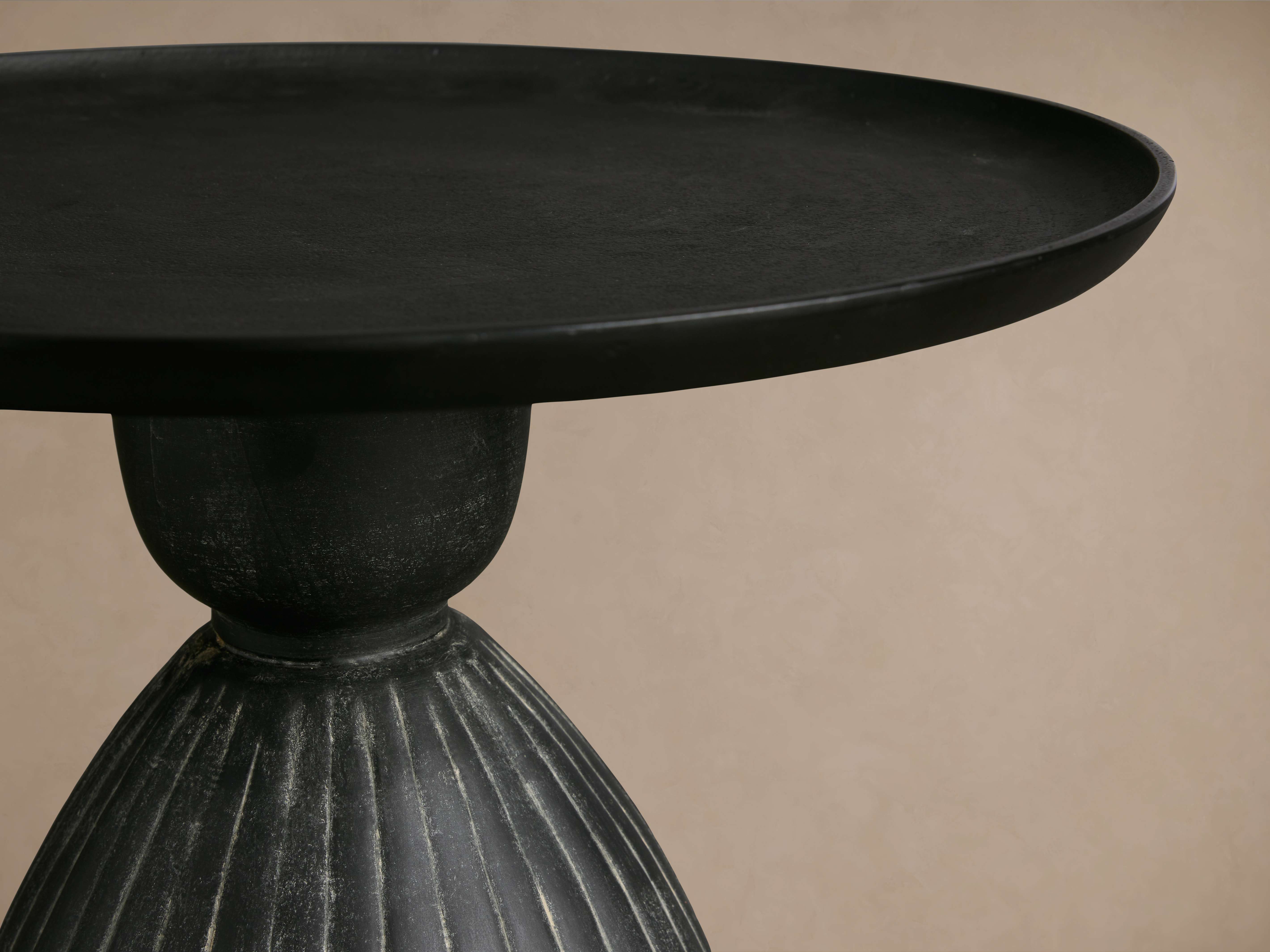 ランチョン Boardernest Coffee Table with 4 Stools – Kensington