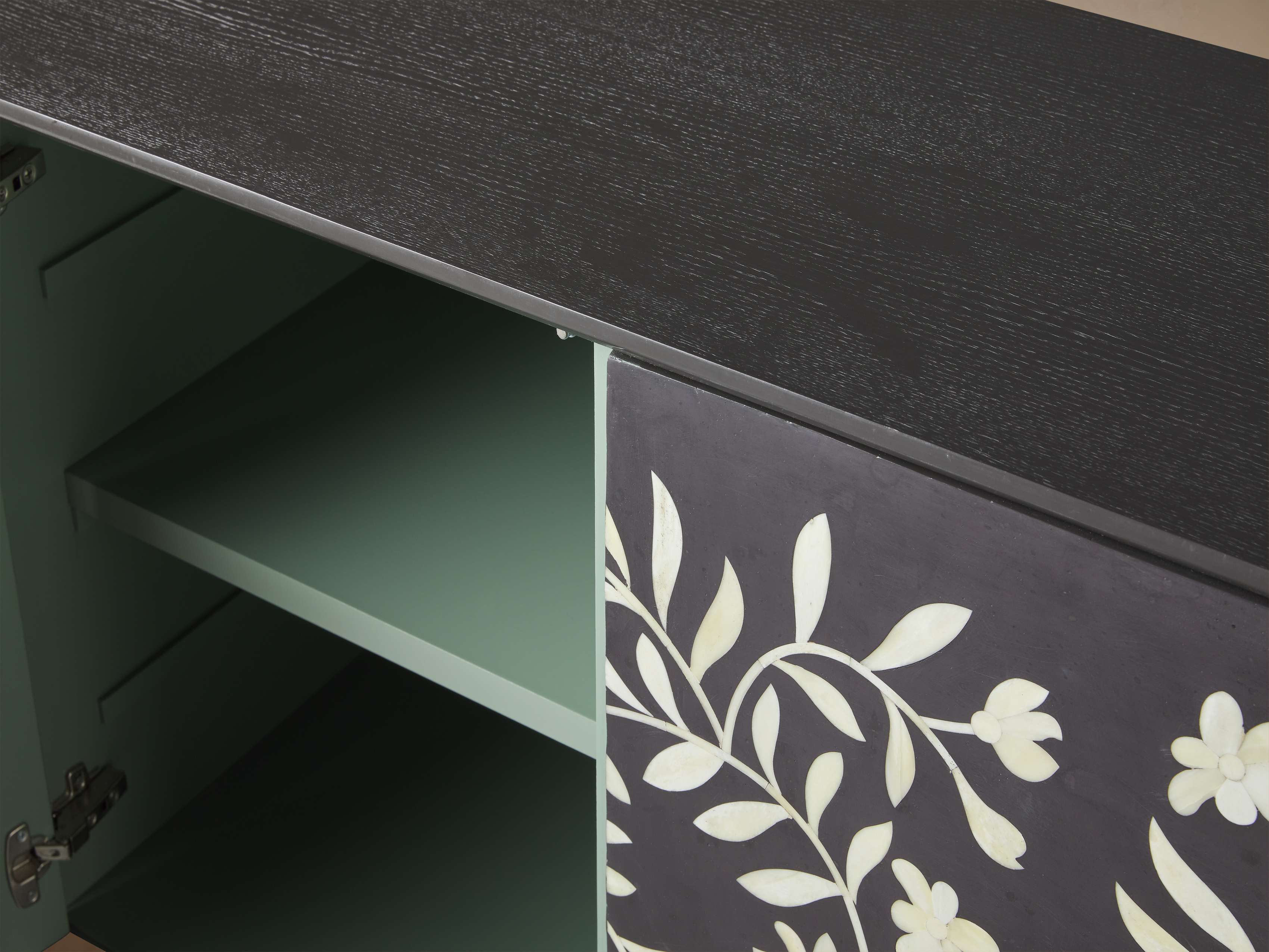 Divya Sideboard
– Arhaus