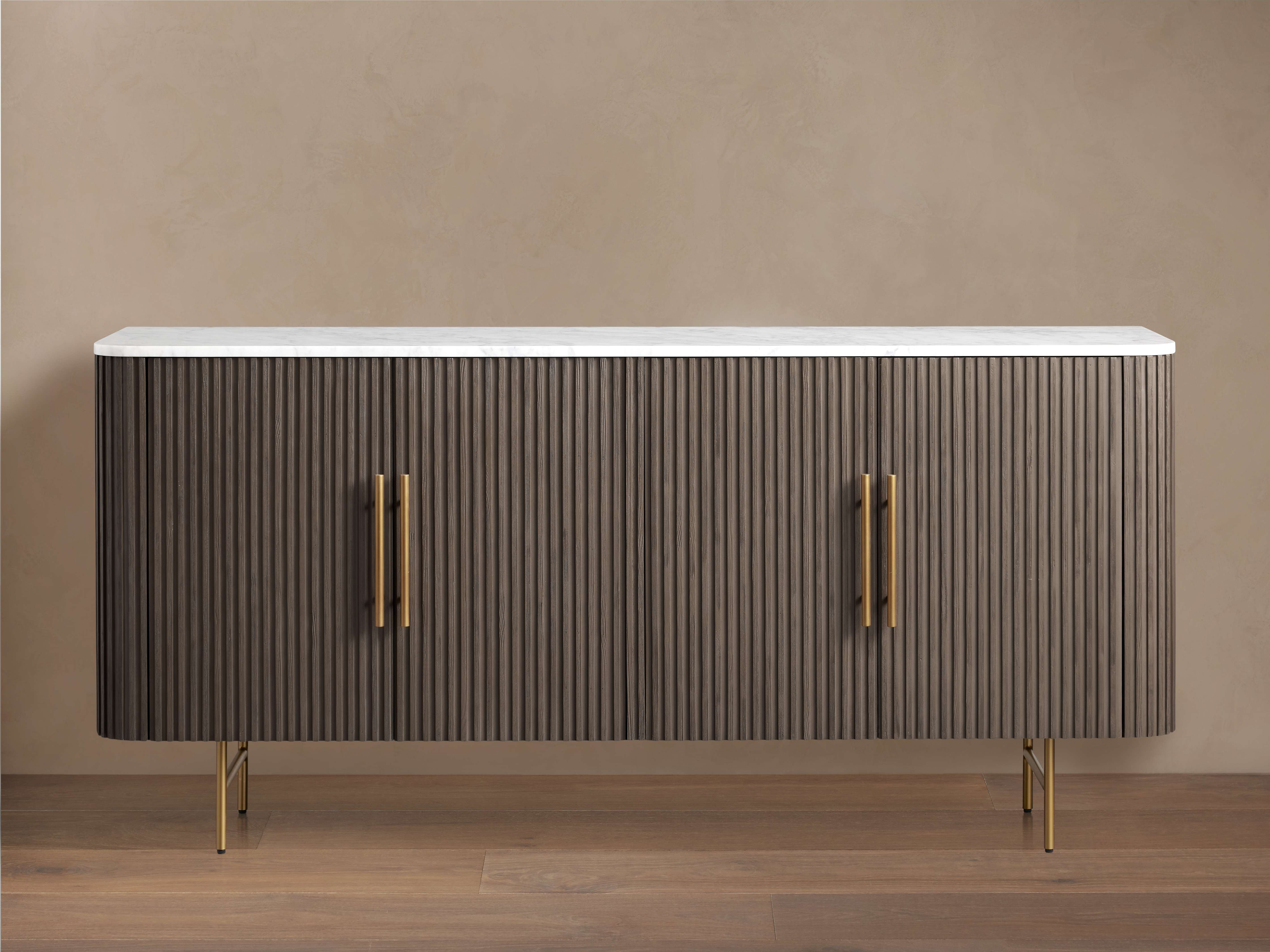 Reaffirmation Rees Finlay : リース・フィンレイ Finnley Sideboard in Liath Smoke – Arhaus