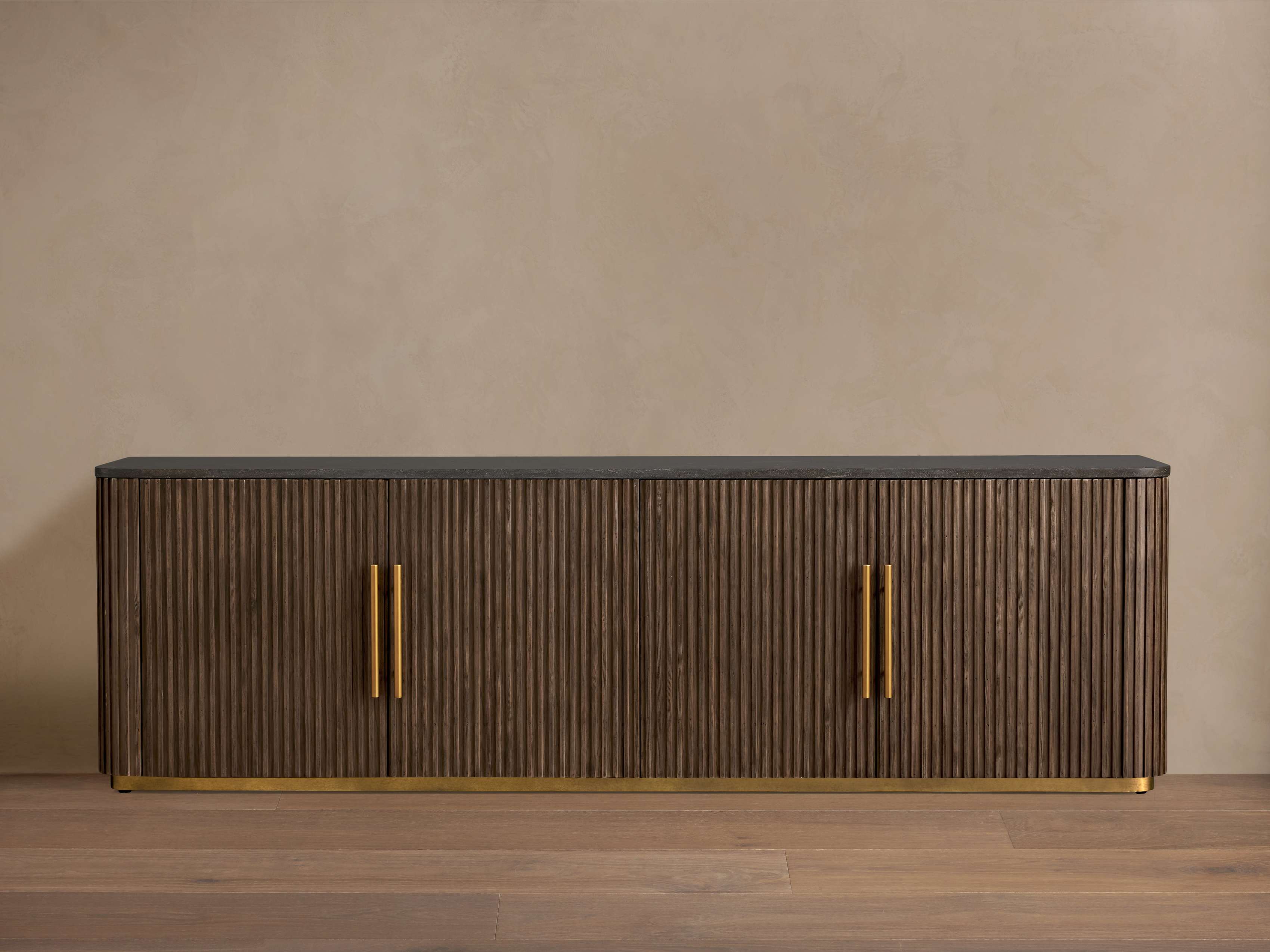 Finnley Media Console