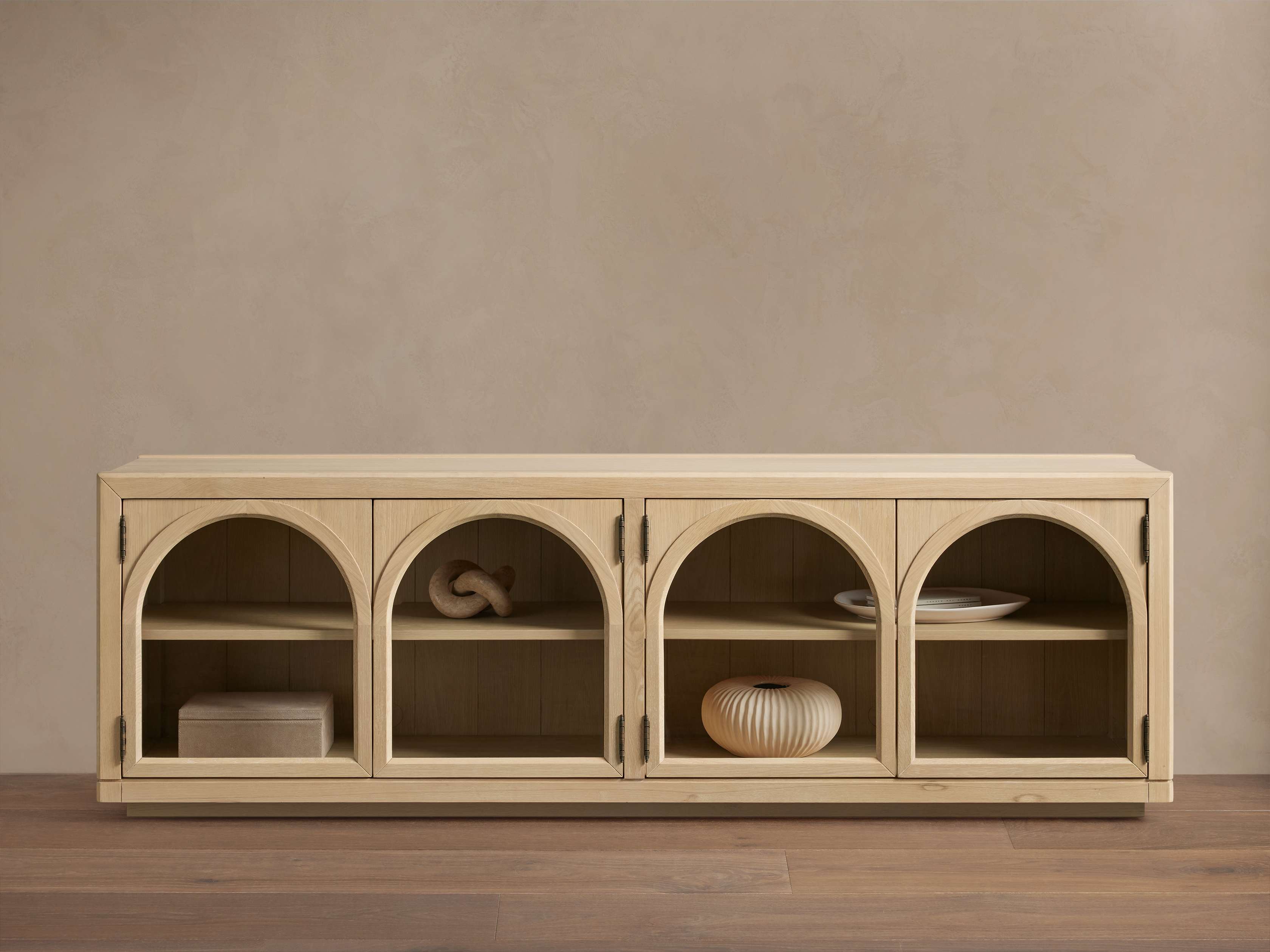 Hattie Media Console