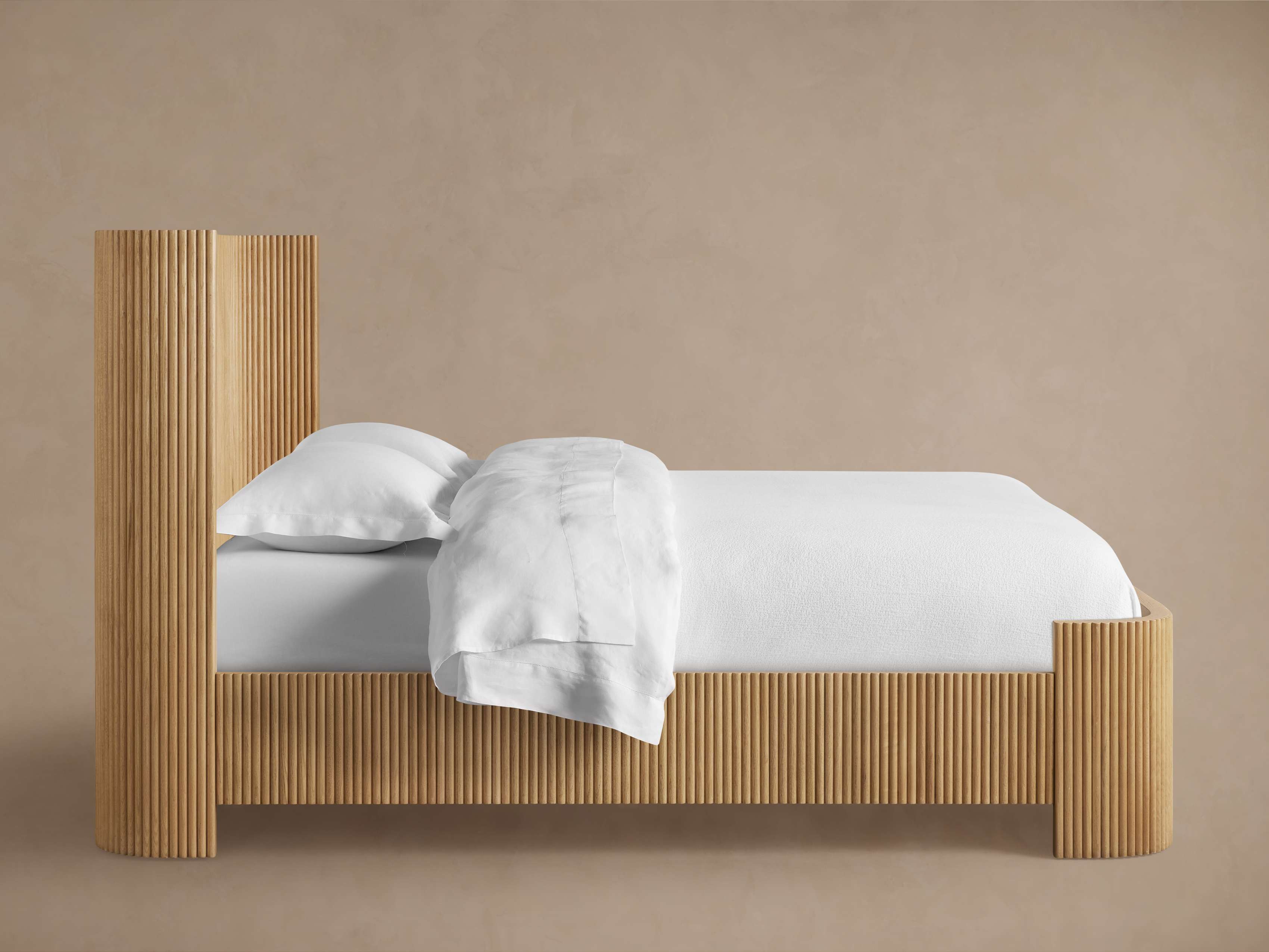 Astor Bed
