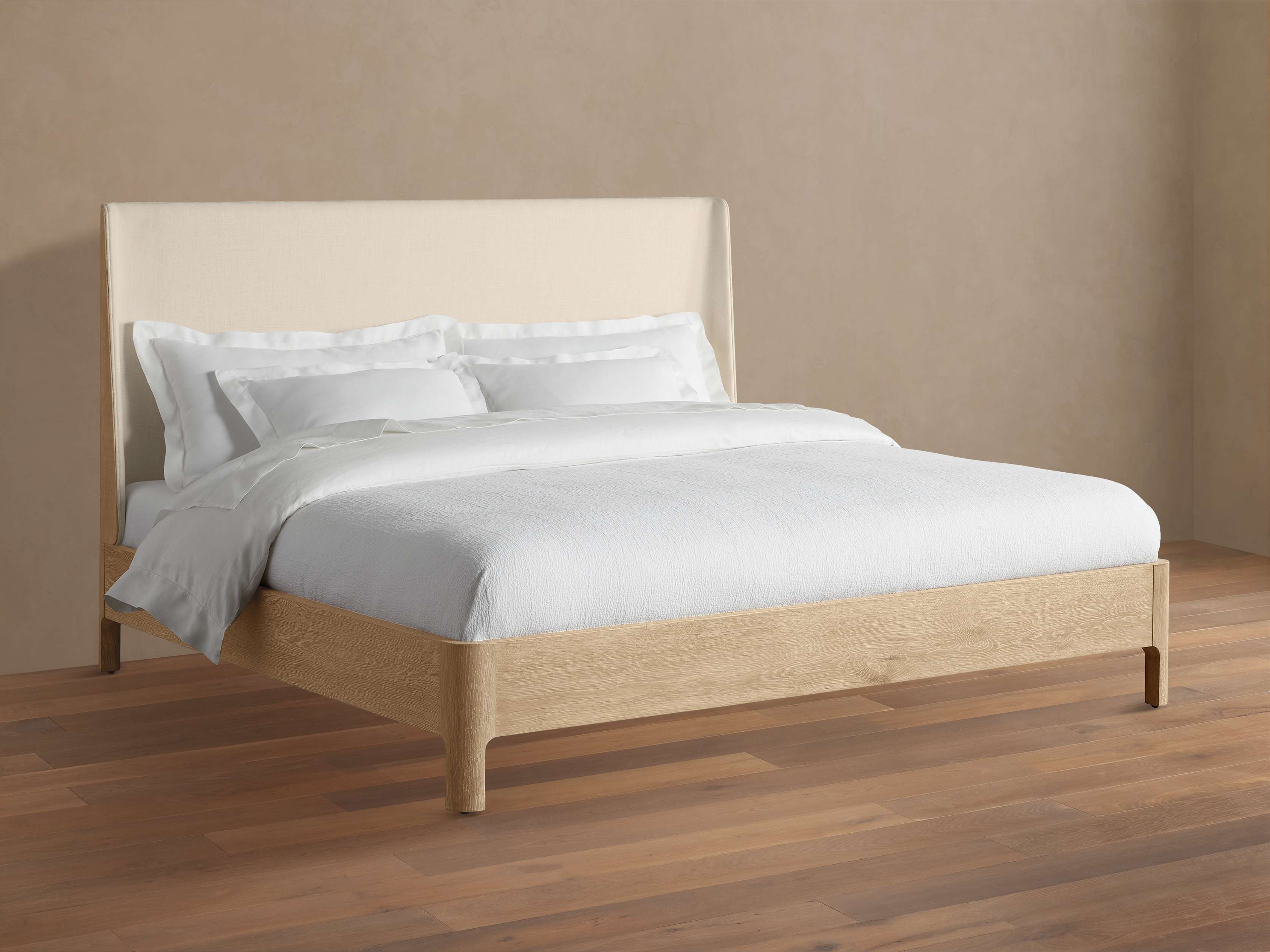 Calista Bed
– Arhaus