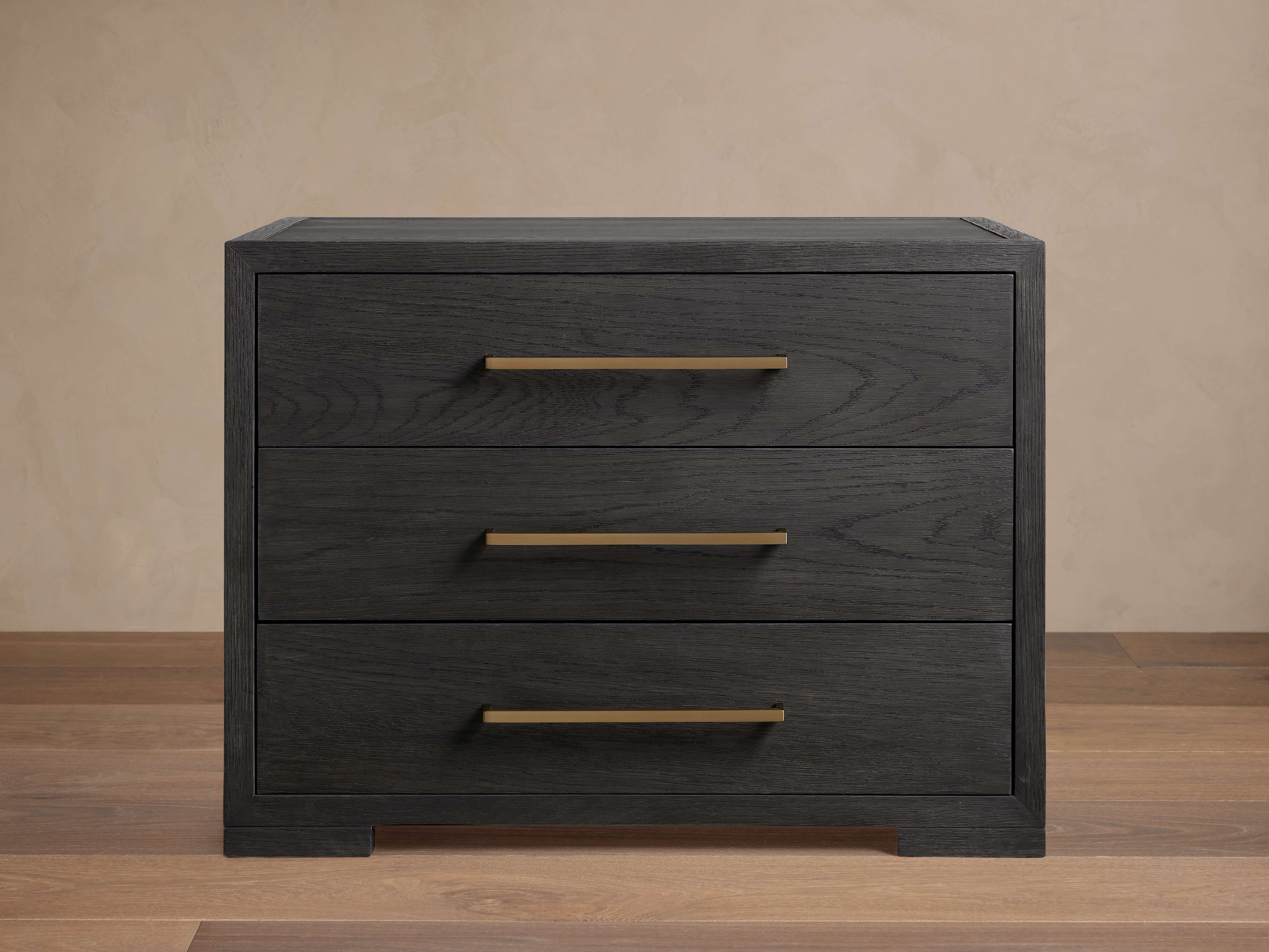Darwyn Nightstand
