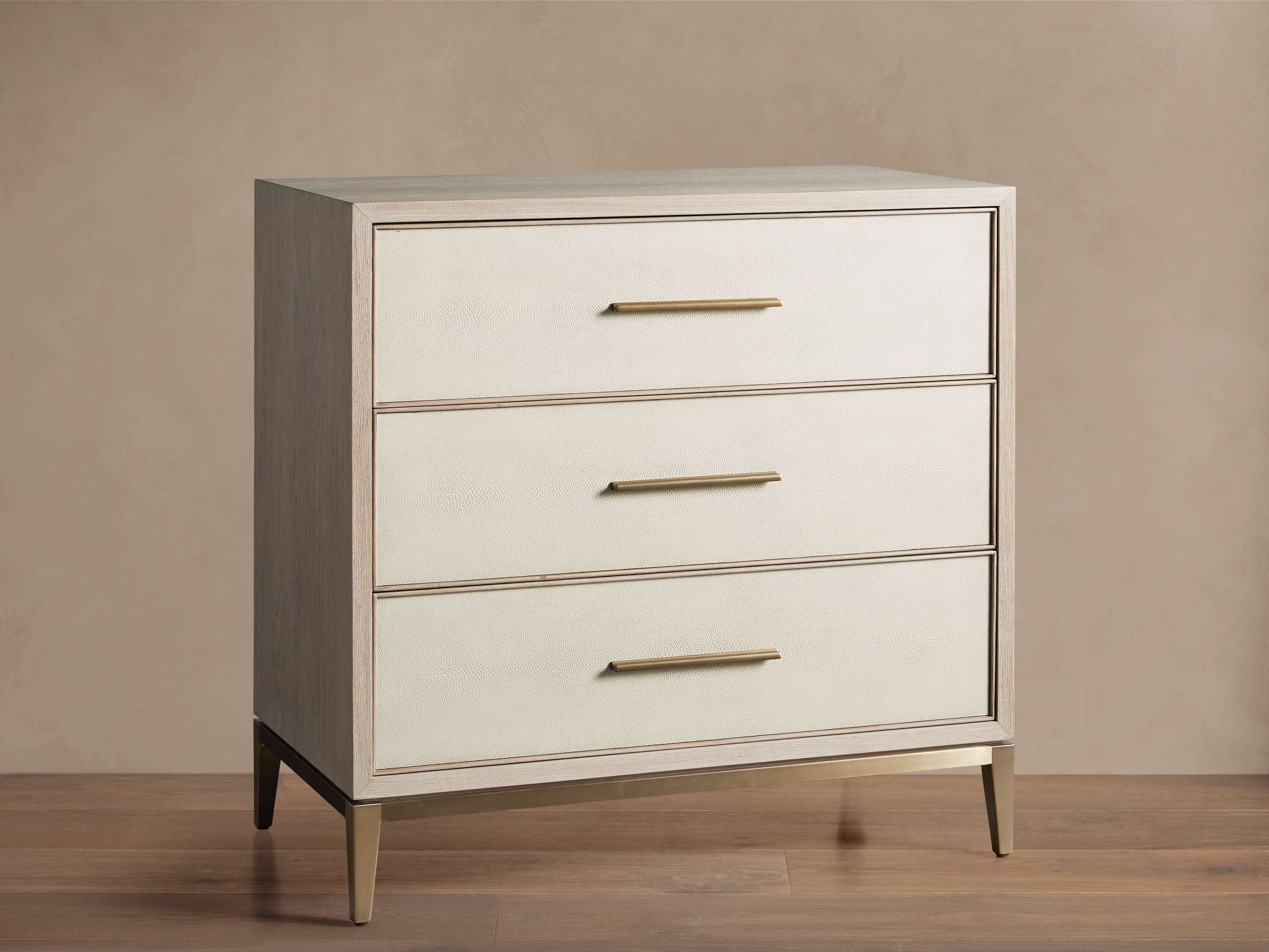 Malone Three-Drawer Chest - Thumbnail 3