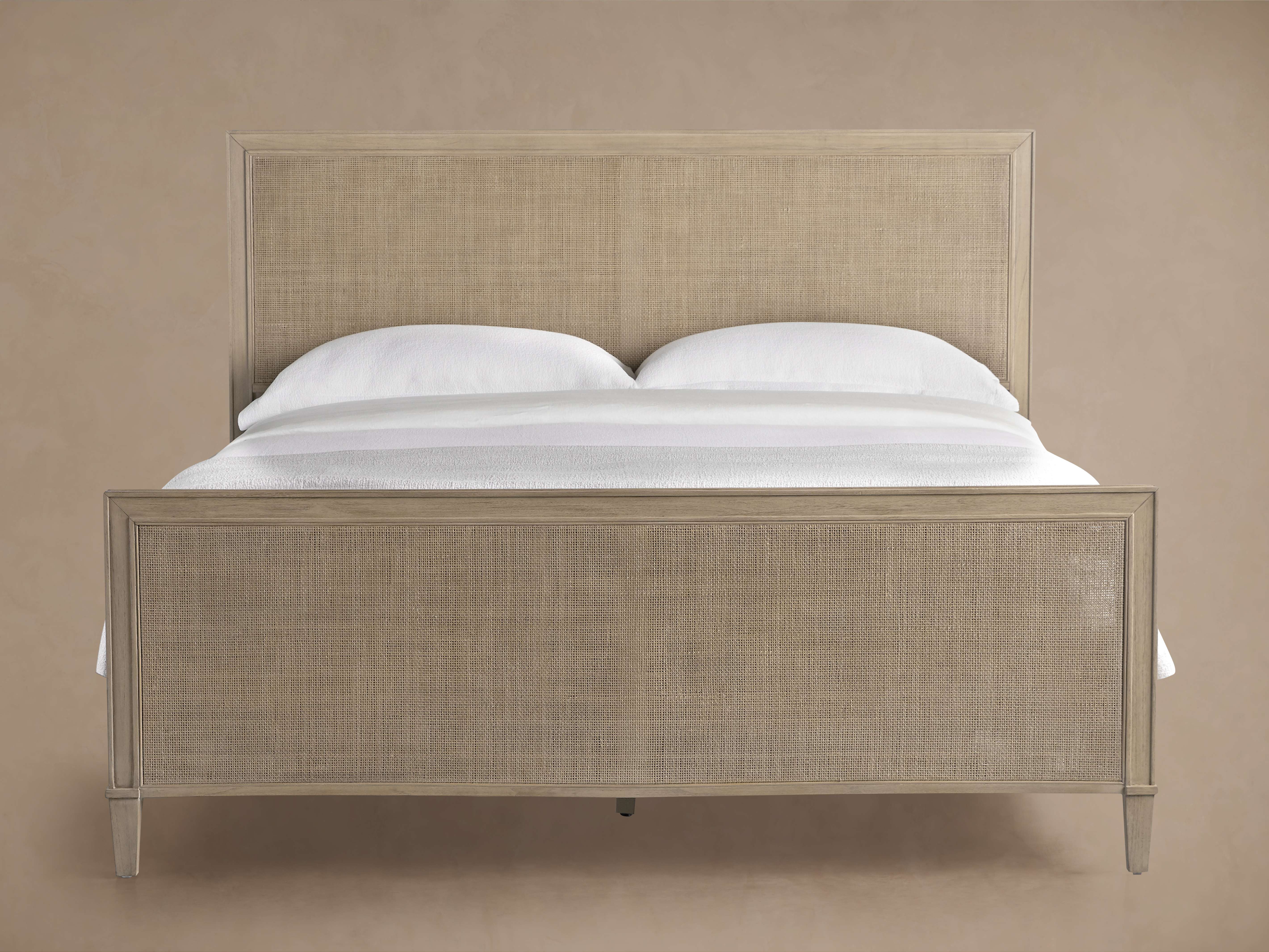 Pearson Gallery Cane Bed