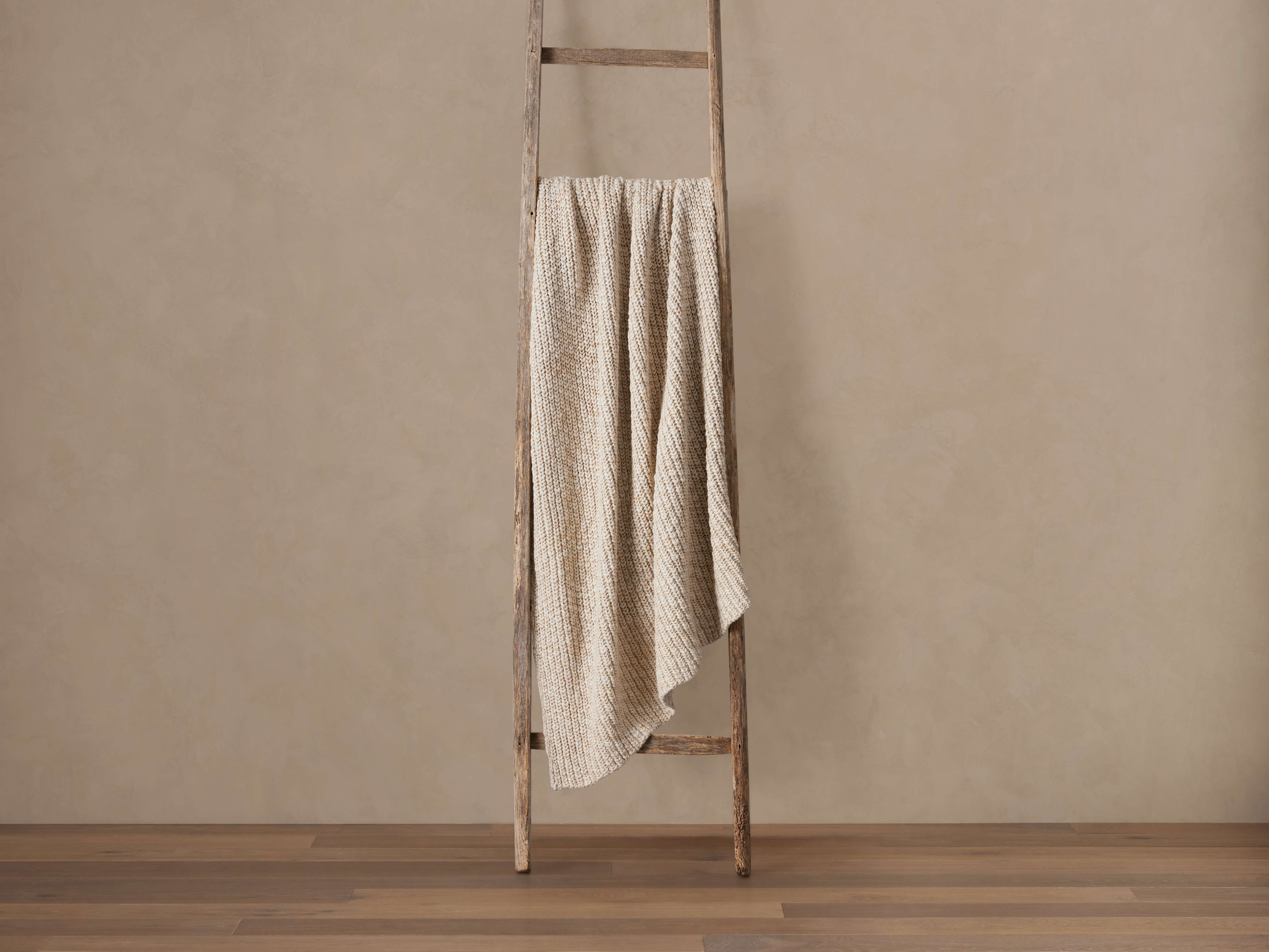 Chunky Throw - Thumbnail 2