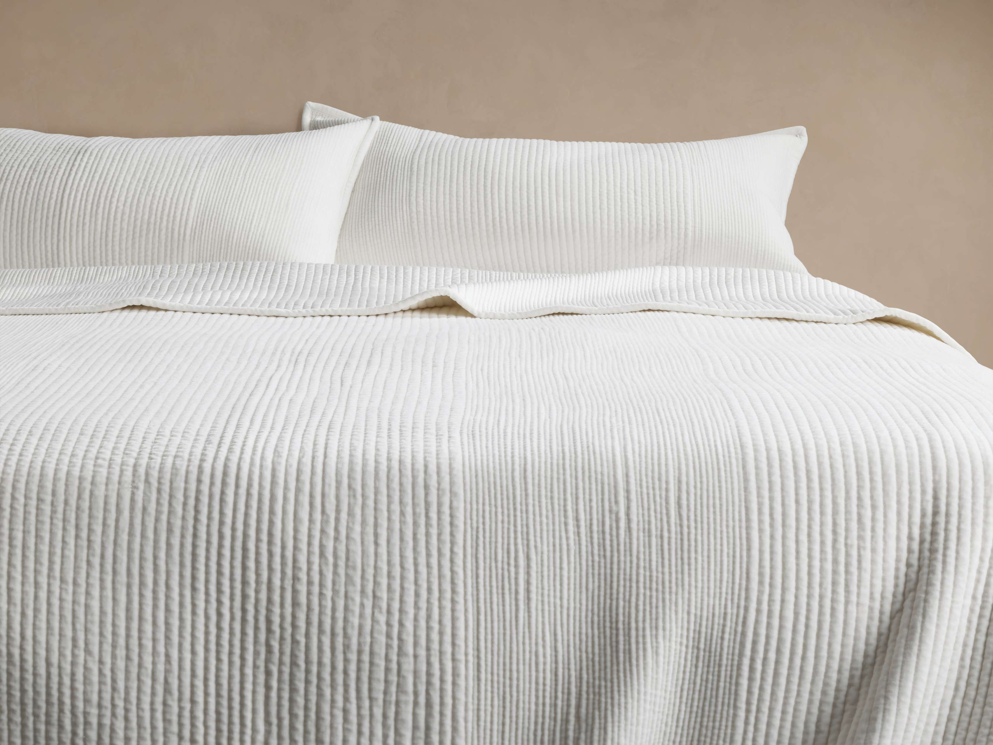 Daria Velvet Quilt